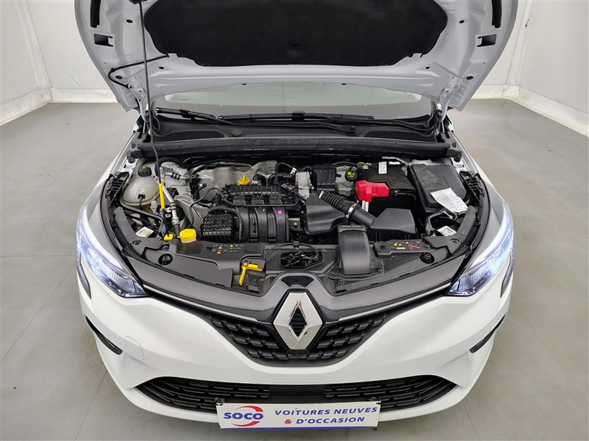 Renault Clio 1.0i SCe Evolution NAVI / CARPLAY / PDC / ALU (2023) - Photo 19