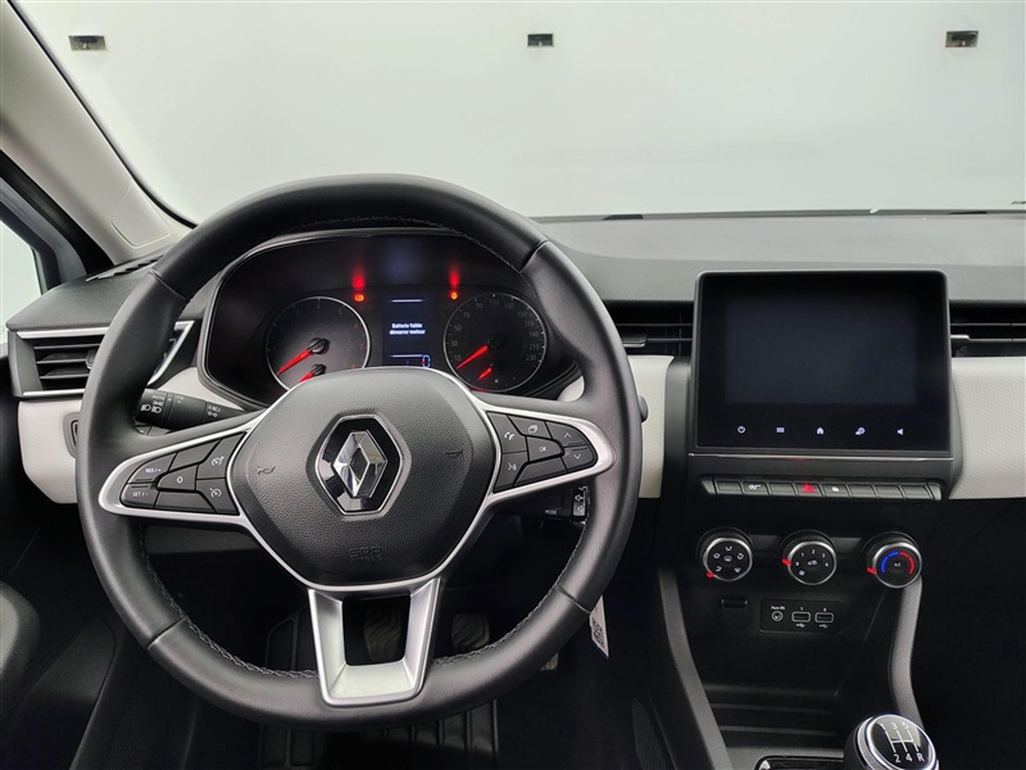 Renault Clio 1.0i SCe Evolution NAVI / CARPLAY / PDC / ALU (2023) - Photo 9