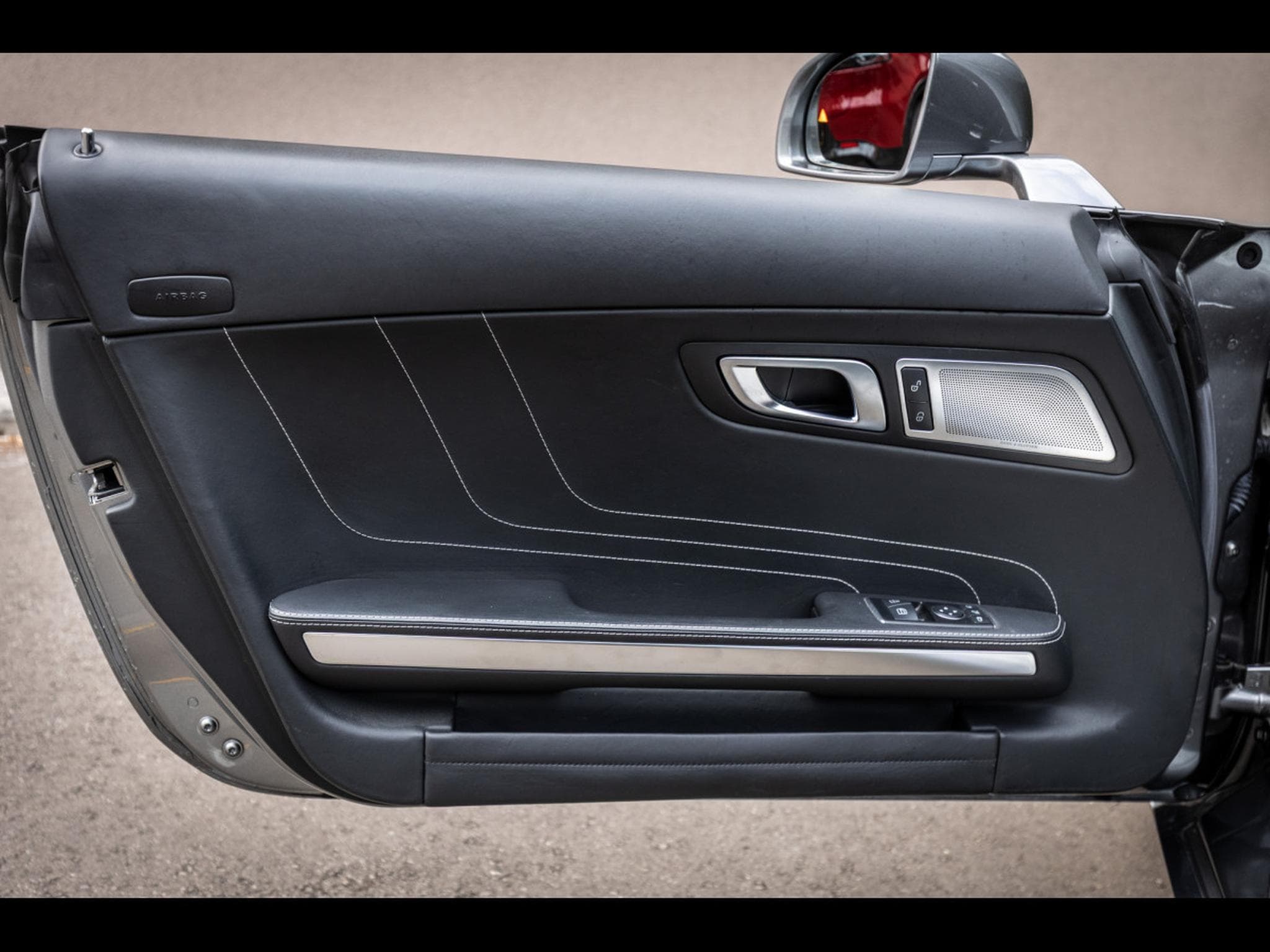 Mercedes SLS AMG AMG ROADSTER 6.3 V8 – HIMALAYAS GREY METALLIC (2012) - Photo 10