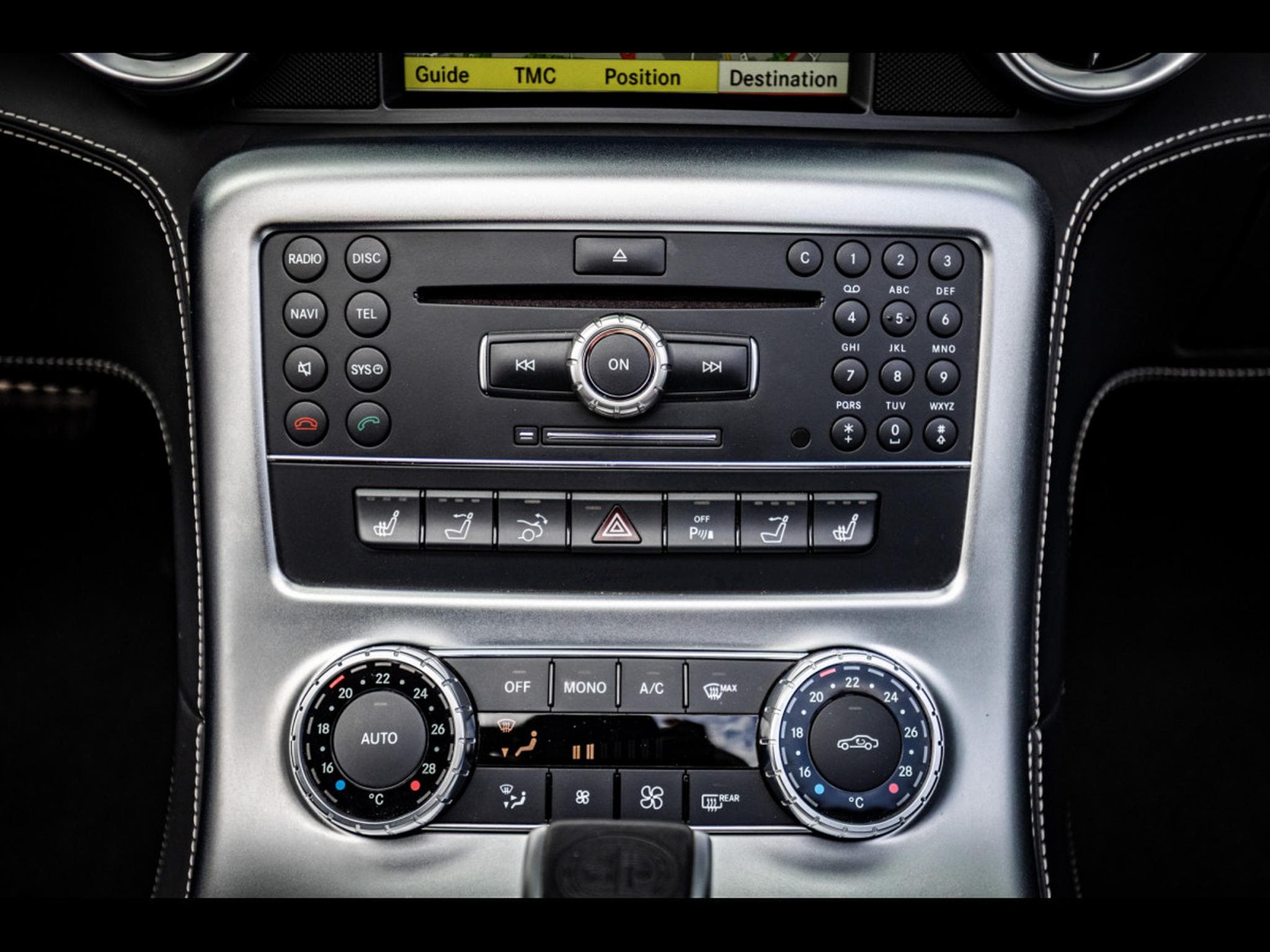 Mercedes SLS AMG AMG ROADSTER 6.3 V8 – HIMALAYAS GREY METALLIC (2012) - Photo 14