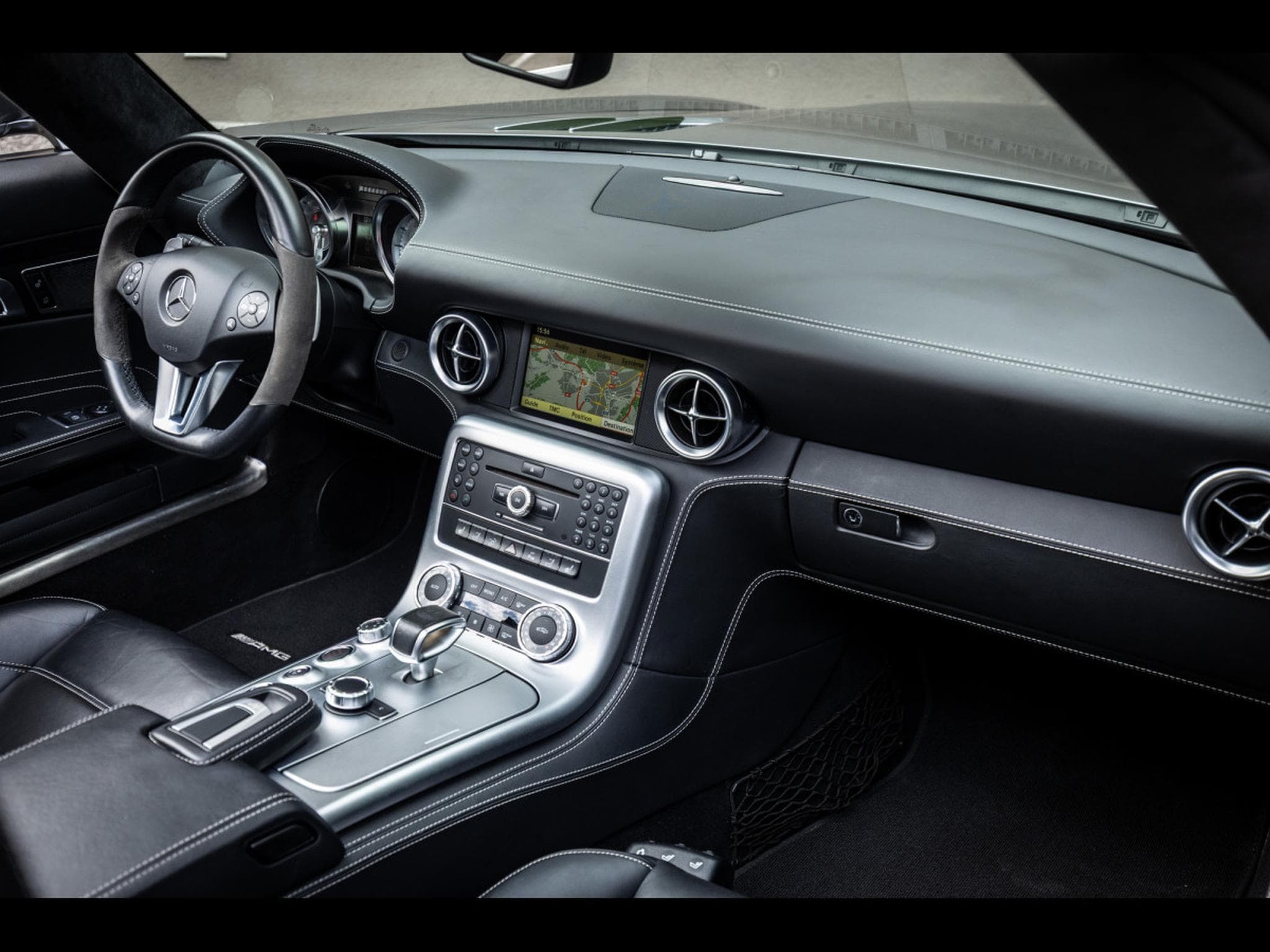 Mercedes SLS AMG AMG ROADSTER 6.3 V8 – HIMALAYAS GREY METALLIC (2012) - Photo 18