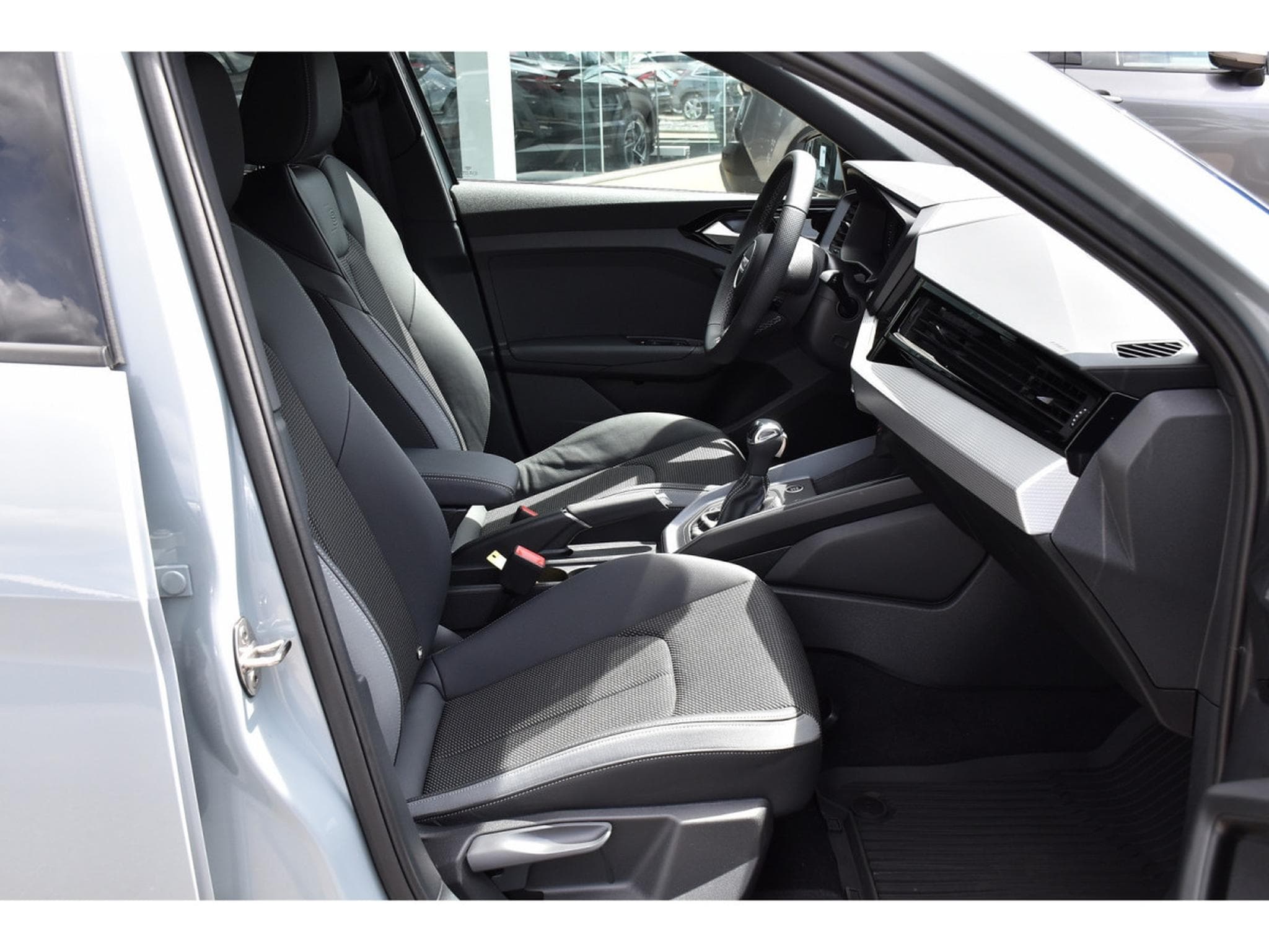 Audi A1 Allstreet 35 TFSI S-Line S-Tronic REGUL LANE GPS KEYLESS CAM (2025) - Photo 7