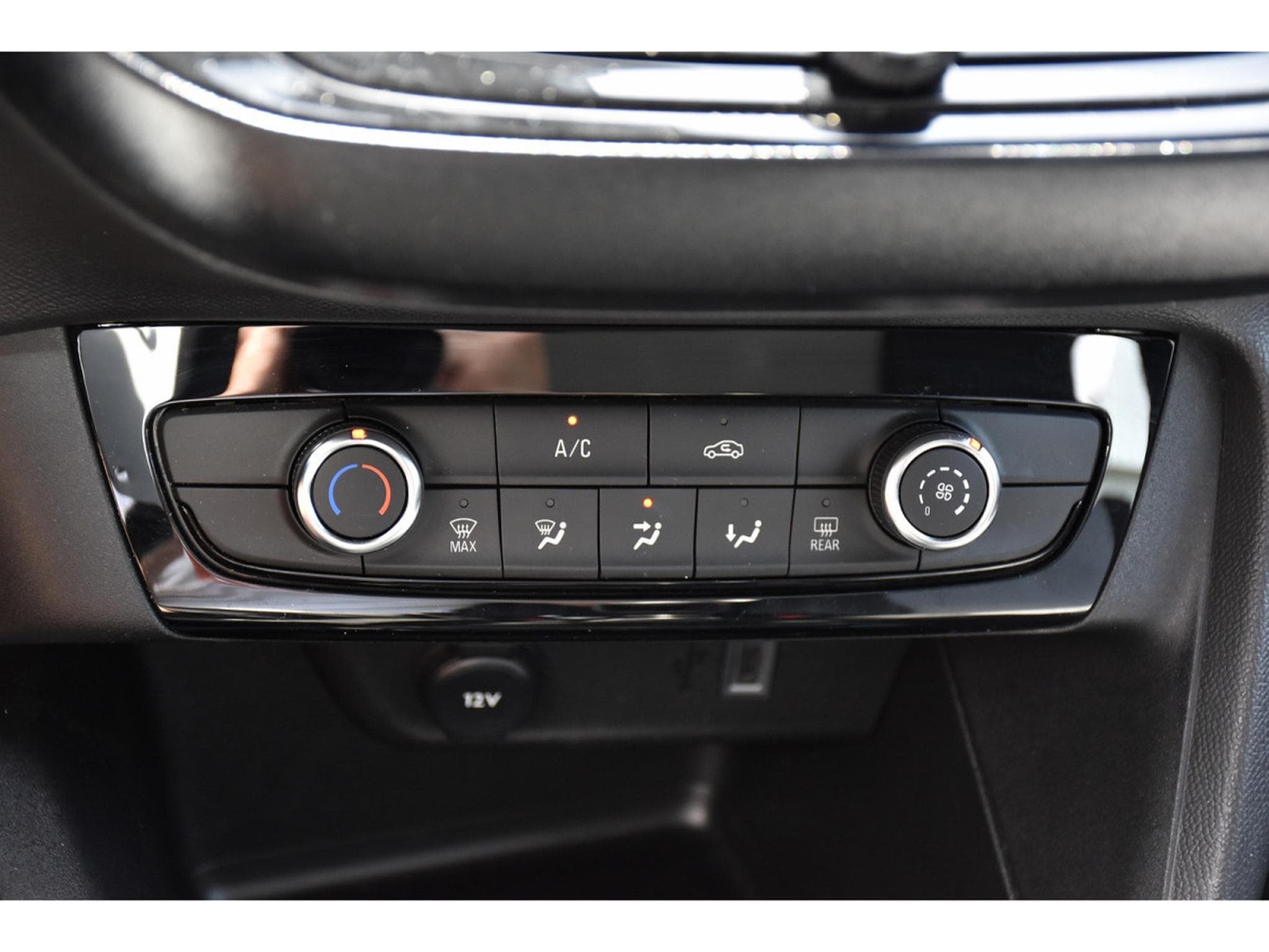 Opel Corsa 1.2 Turbo Edition REGUL LANE SIDE CAM 1° MAIN (2025) - Photo 15