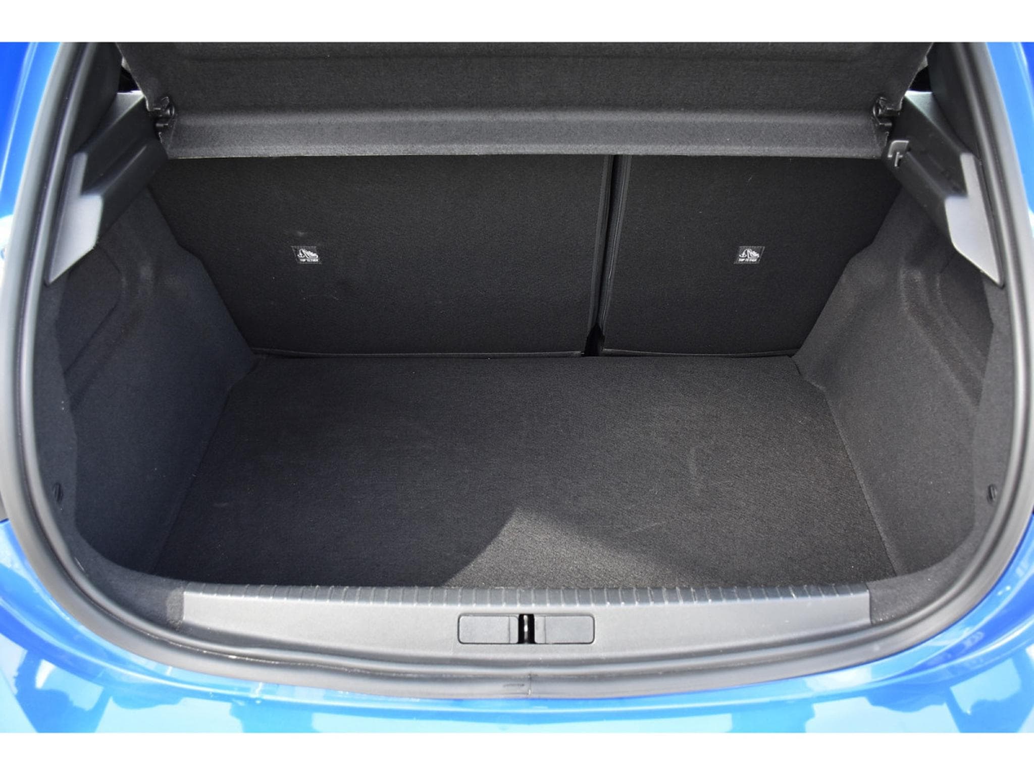 Opel Corsa 1.2 Turbo Edition AT8 REGUL LANE SIDE CAM 1° MAIN (2025) - Photo 19