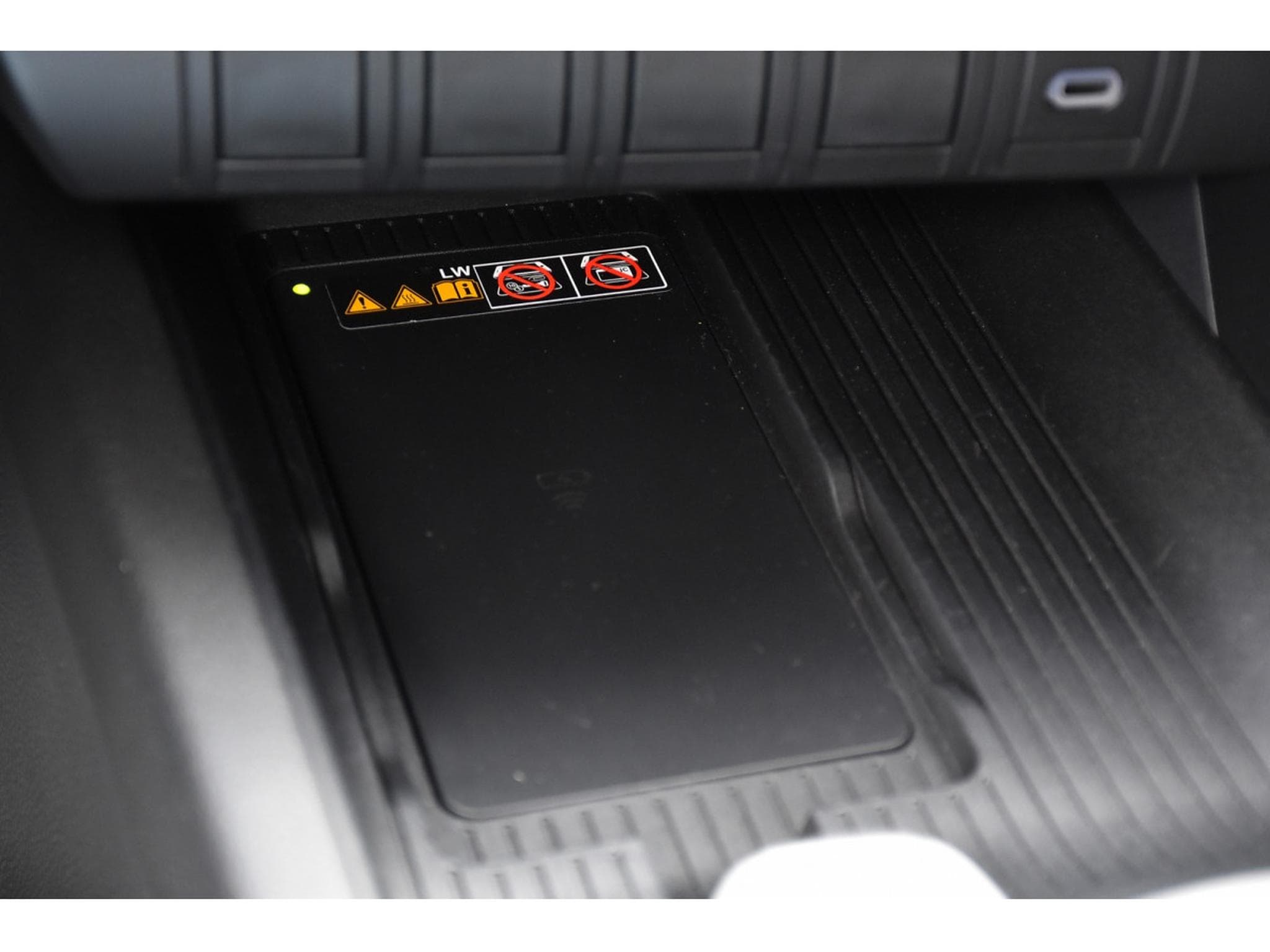 Toyota C-HR 1.8i VVT-i Hybrid Dynamic Plus ACC LANE SIDE GPS CAM 1° MAIN (2025) - Photo 18