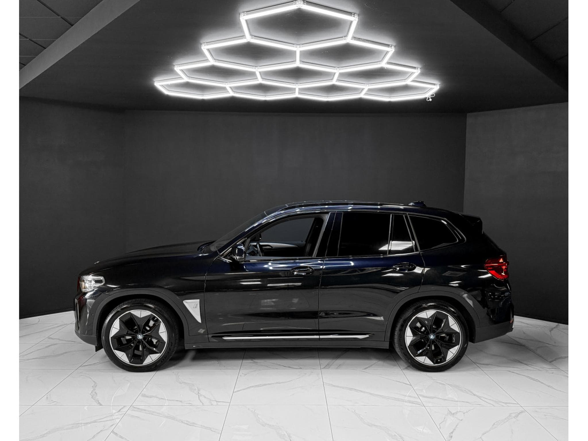 BMW iX3 iX3 / HEAD-UP / 360 / HK / KEYLESS (2021) - Photo 2