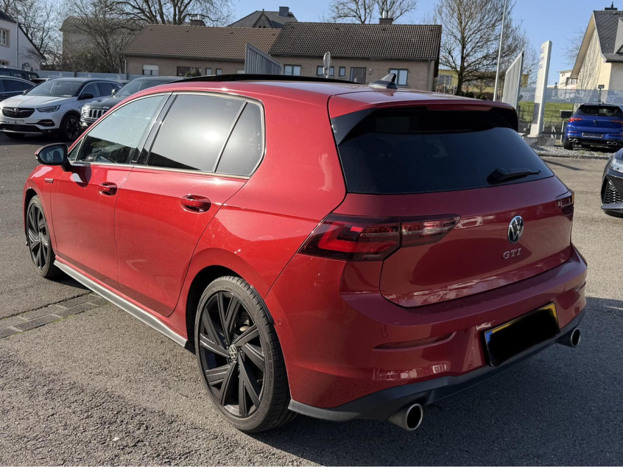 VW Golf GTI 2.0 TSI 245 DSG HARMAN KARDON PANO NAVI ACC (2021) - Photo 2