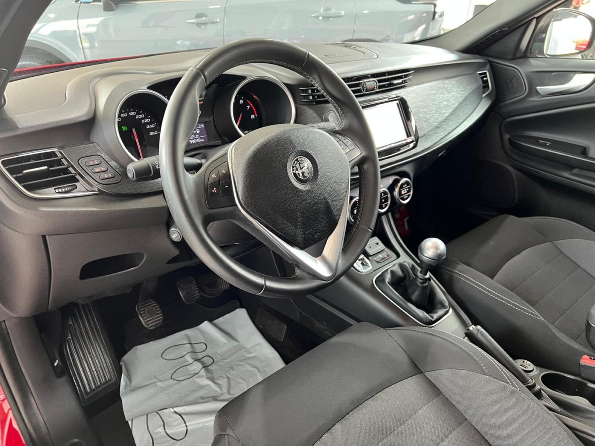 Alfa-Romeo Giulietta 1.4 SPORT 120 , 1HAND, CARPLAY, CAMERA, LED, GARANTIE (2019) - Photo 13