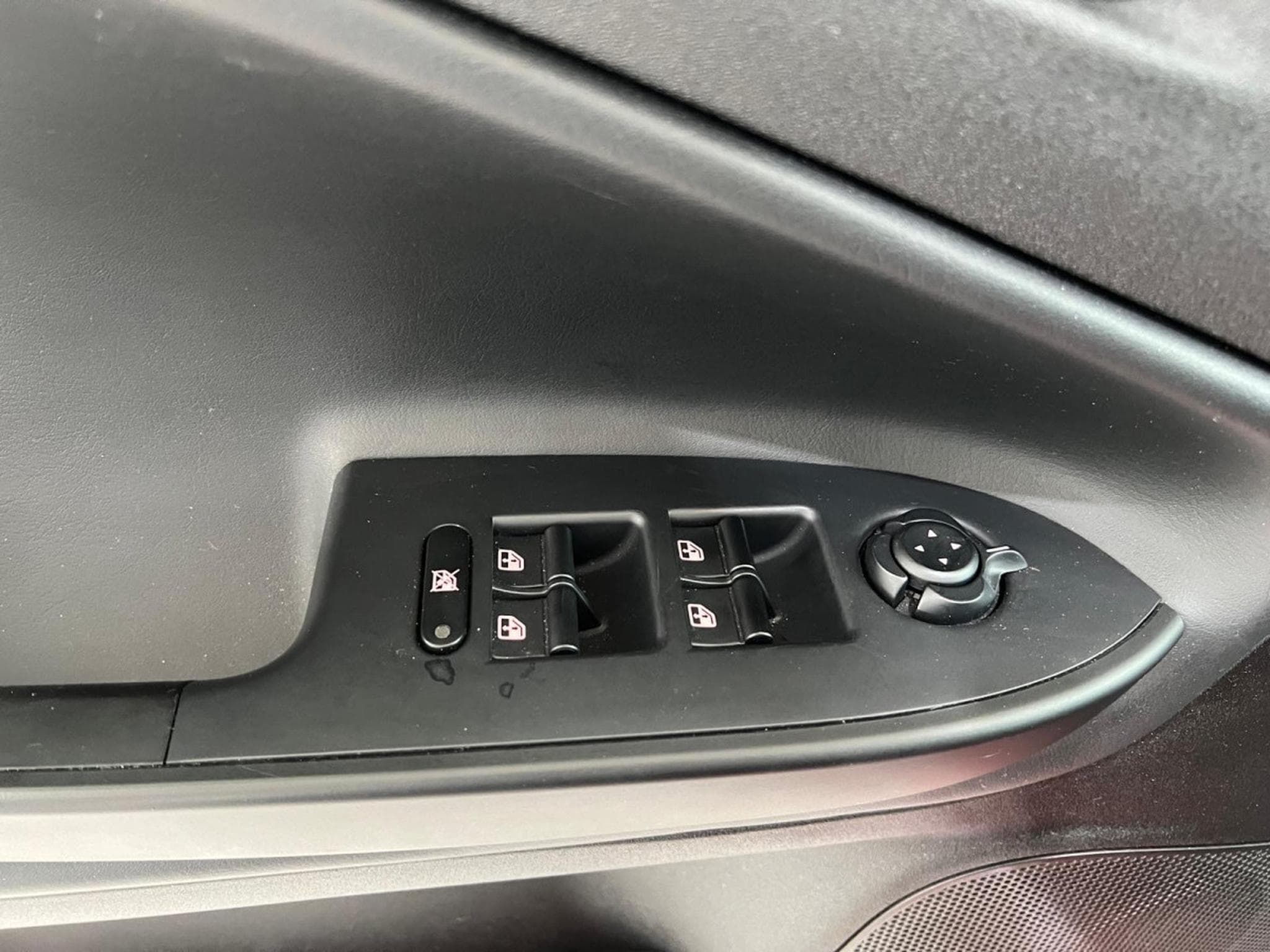 Alfa-Romeo Giulietta 1.4 SPORT 120 , 1HAND, CARPLAY, CAMERA, LED, GARANTIE (2019) - Photo 14