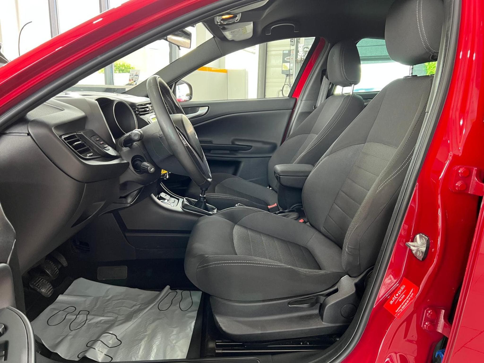 Alfa-Romeo Giulietta 1.4 SPORT 120 , 1HAND, CARPLAY, CAMERA, LED, GARANTIE (2019) - Photo 6