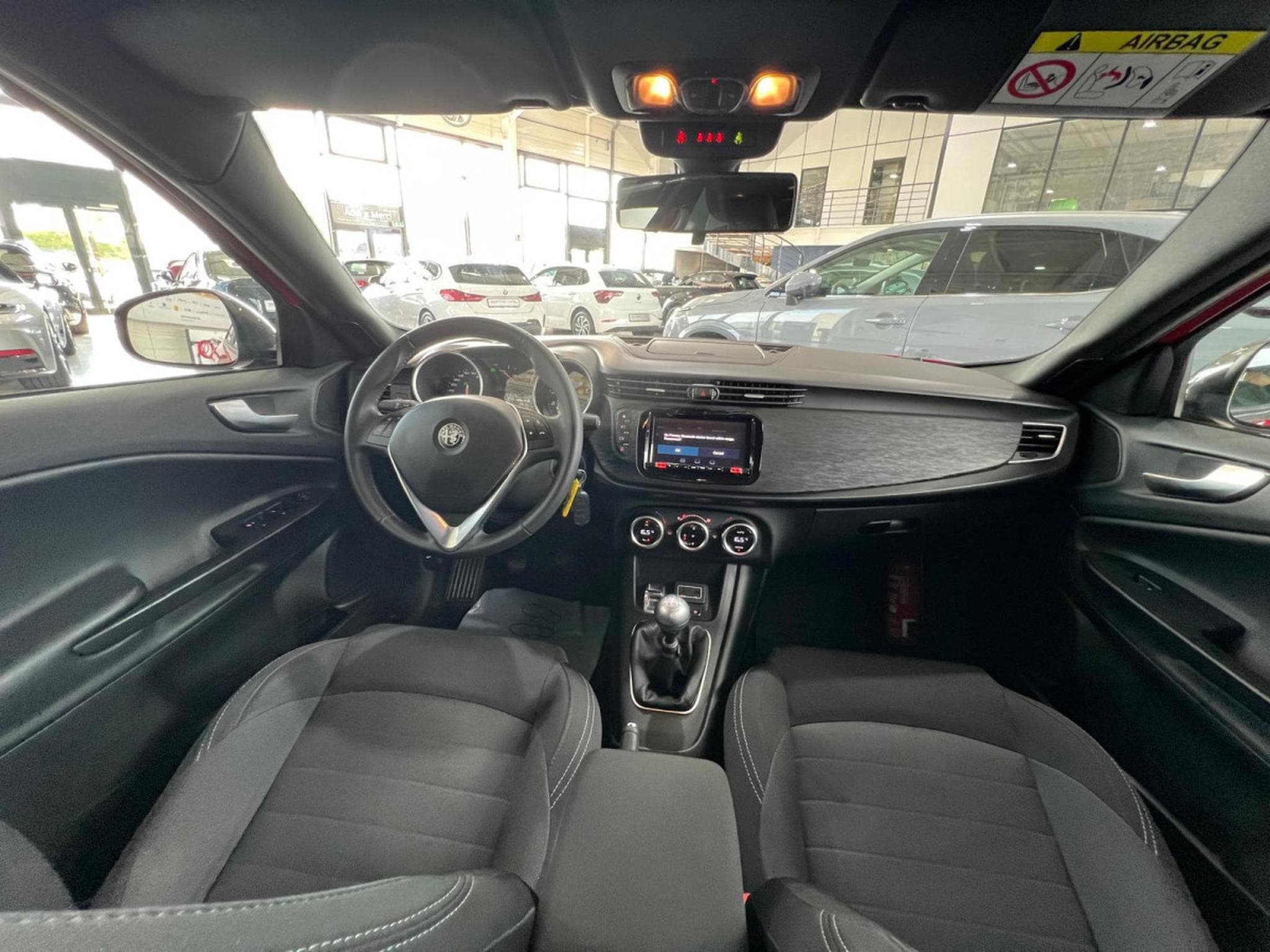 Alfa-Romeo Giulietta 1.4 SPORT 120 , 1HAND, CARPLAY, CAMERA, LED, GARANTIE (2019) - Photo 8