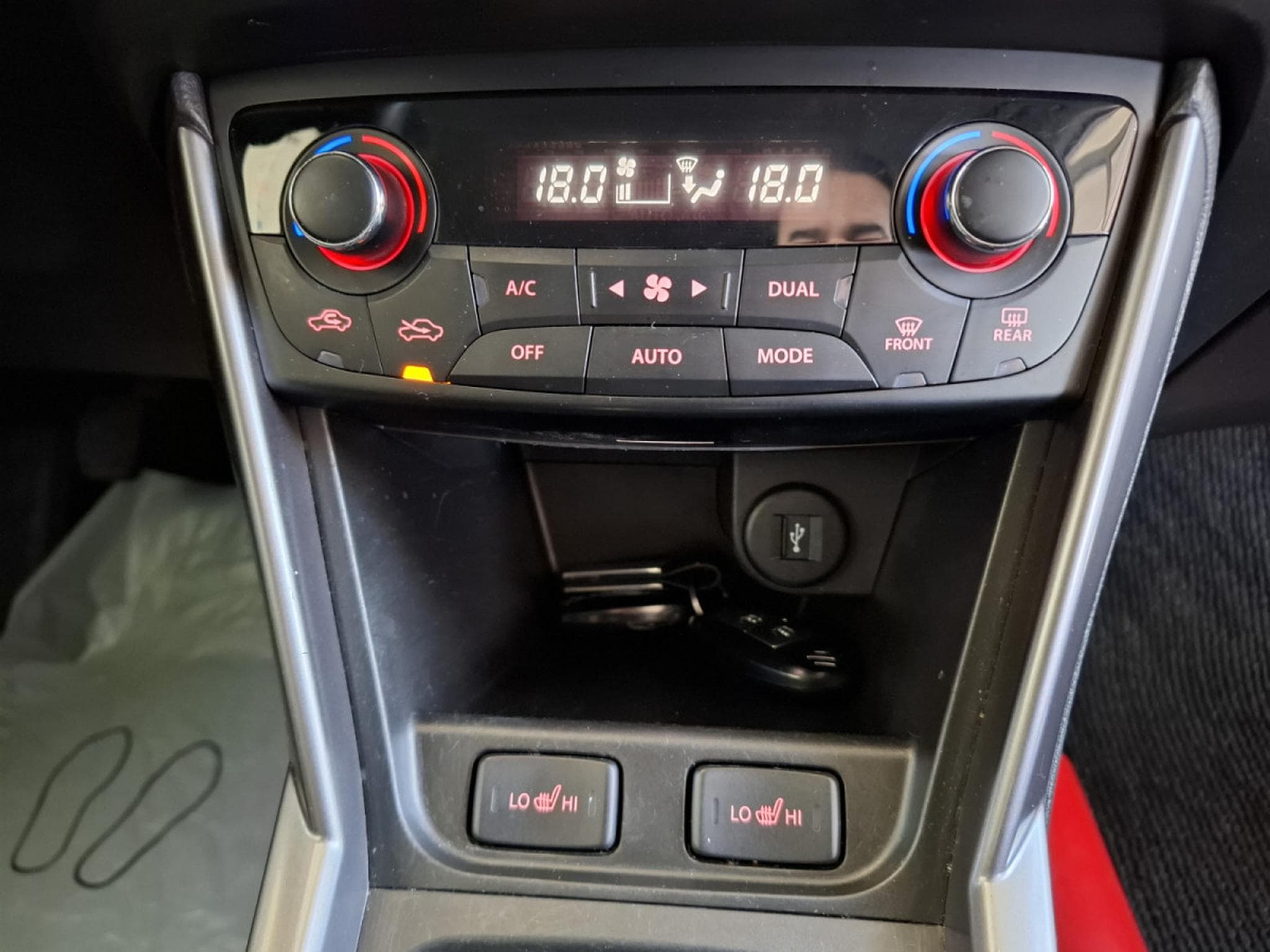 Suzuki S-Cross 1.4 TURBO HYBRID,1 HAND, CAMERA, CLIMA  AUTO, CARPLAY, ALU 1 (2023) - Photo 14