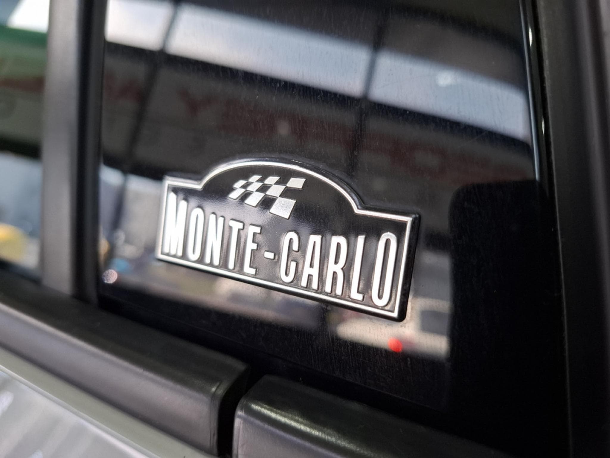Skoda Fabia 1.0 TSI  MONTE CARLO, LED, CAMERA, PANORAMIQUE, ALU 17'',NAV (2019) - Photo 13