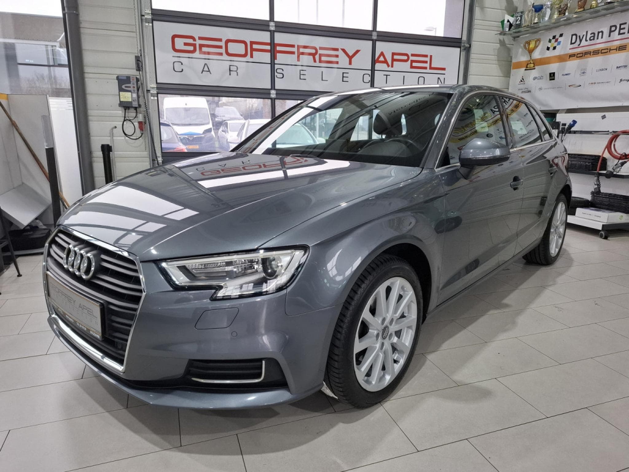 Audi A3 30 TFSI 116 SPORTBACK S-TRONIC DESIGN, CUIR, NAVI, XENON, LE (2017) - Photo 1