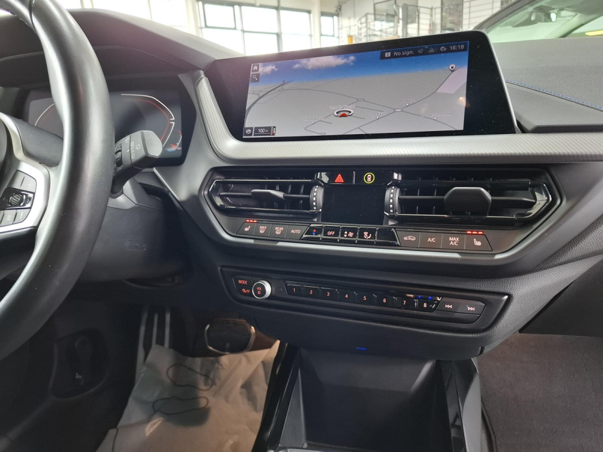 BMW 118 i M SPORT PAKET, NAVI, LED, COCKPIT DIGITAL, CARPLAY, PDC, (2021) - Photo 13