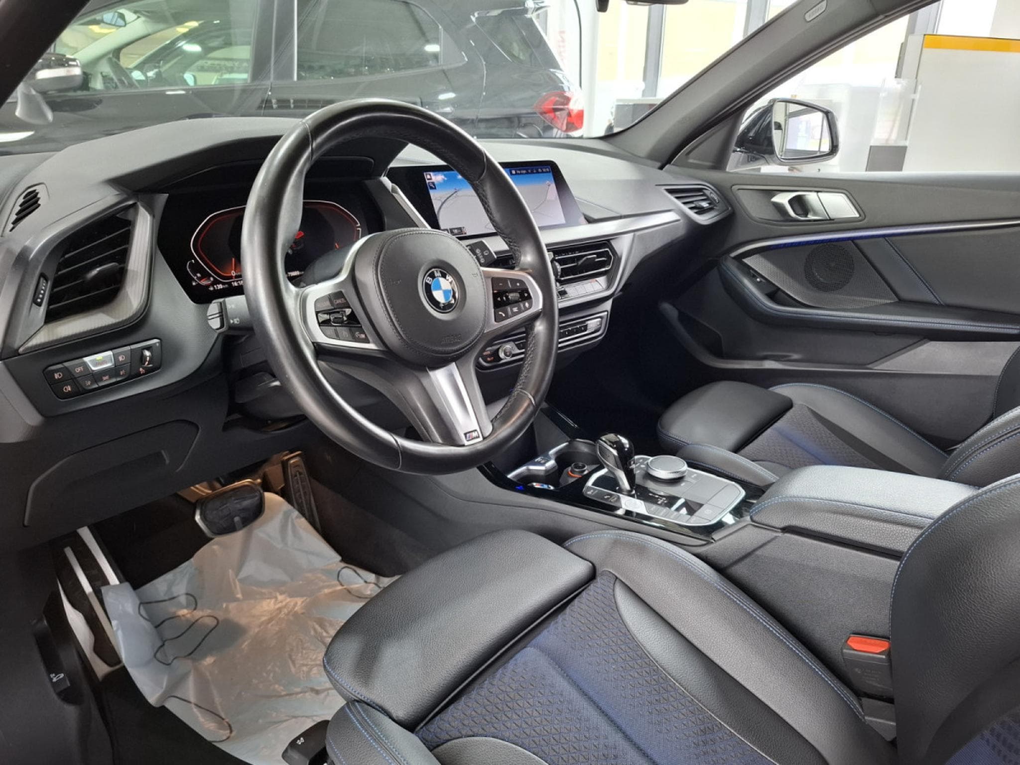 BMW 118 i M SPORT PAKET, NAVI, LED, COCKPIT DIGITAL, CARPLAY, PDC, (2021) - Photo 6