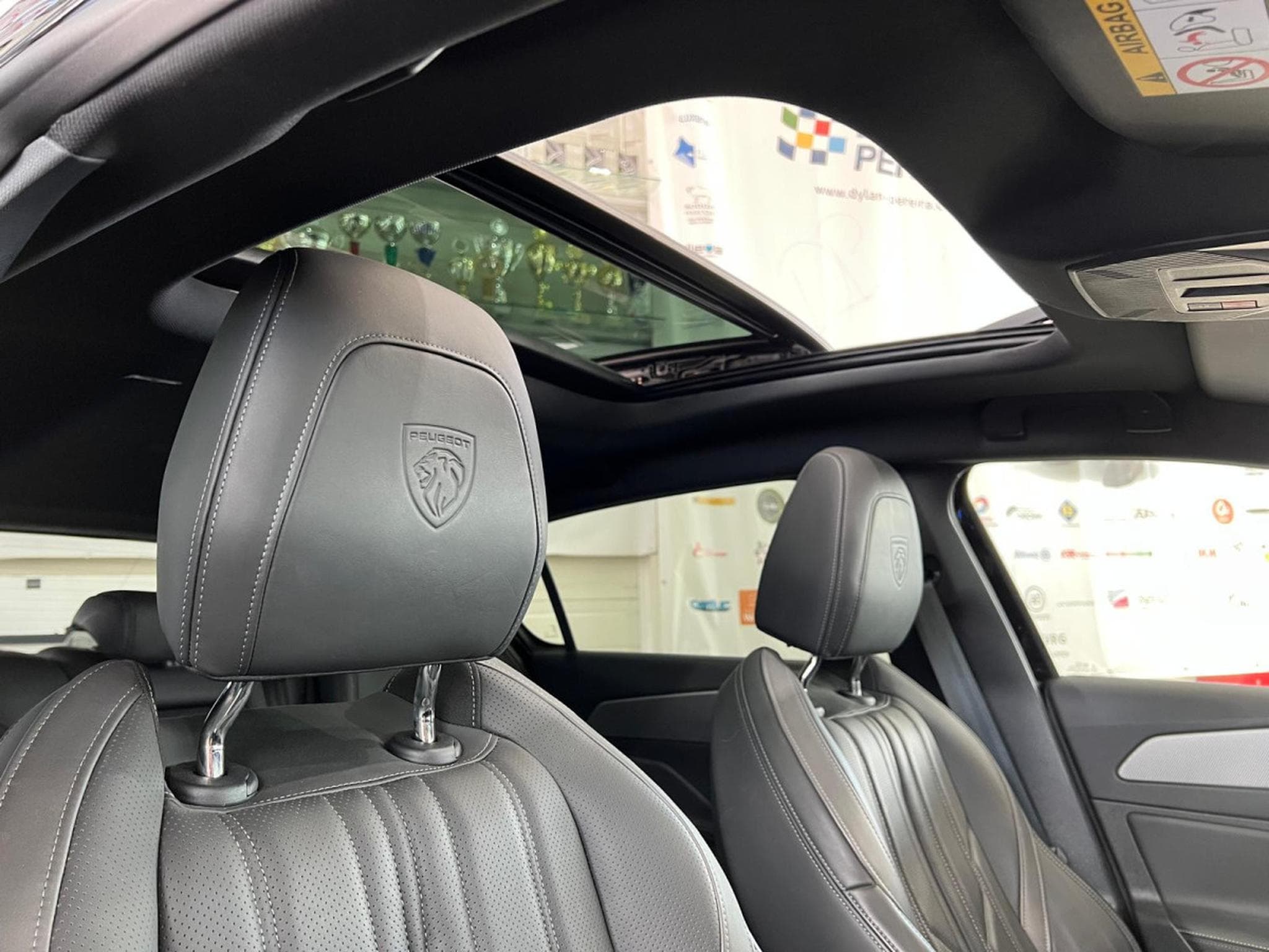 Peugeot 308 GT Pack ,1.6 Plug-Hybrid 225 e-EAT8, CAMERA 360°,CUIR, NAVI, (2022) - Photo 7