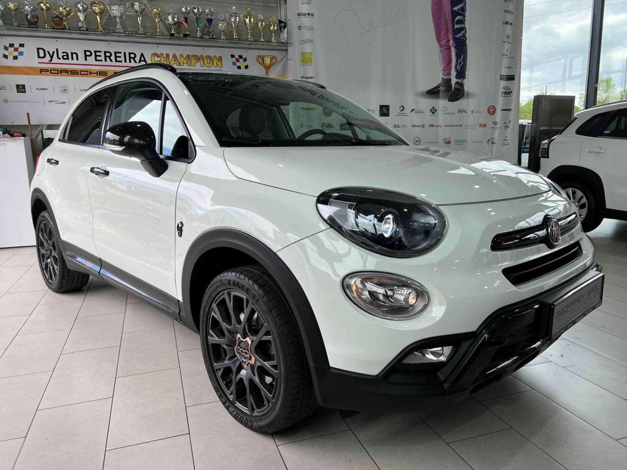 Fiat 500X 1.4 TURBO S-DESIGN, CUIR, NAVI, CAMERA, BLUETOOTH, 1 HAND, C (2018) - Photo 4