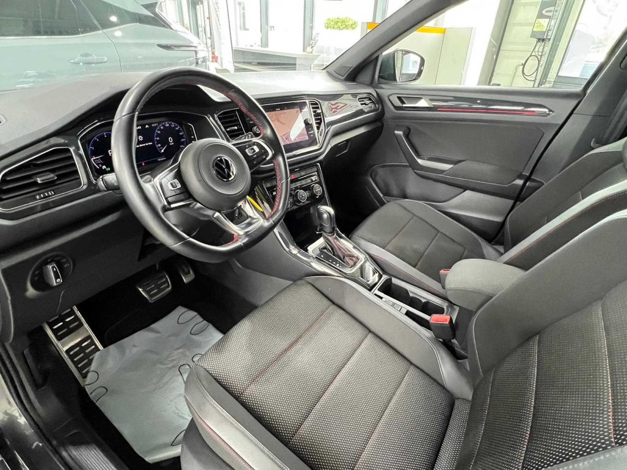 VW T-Roc 1.5 TSI 150 DSG STYLE,VIRTUAL, KAMERA,NAVI, CARPLAY, LED, CU (2021) - Photo 9