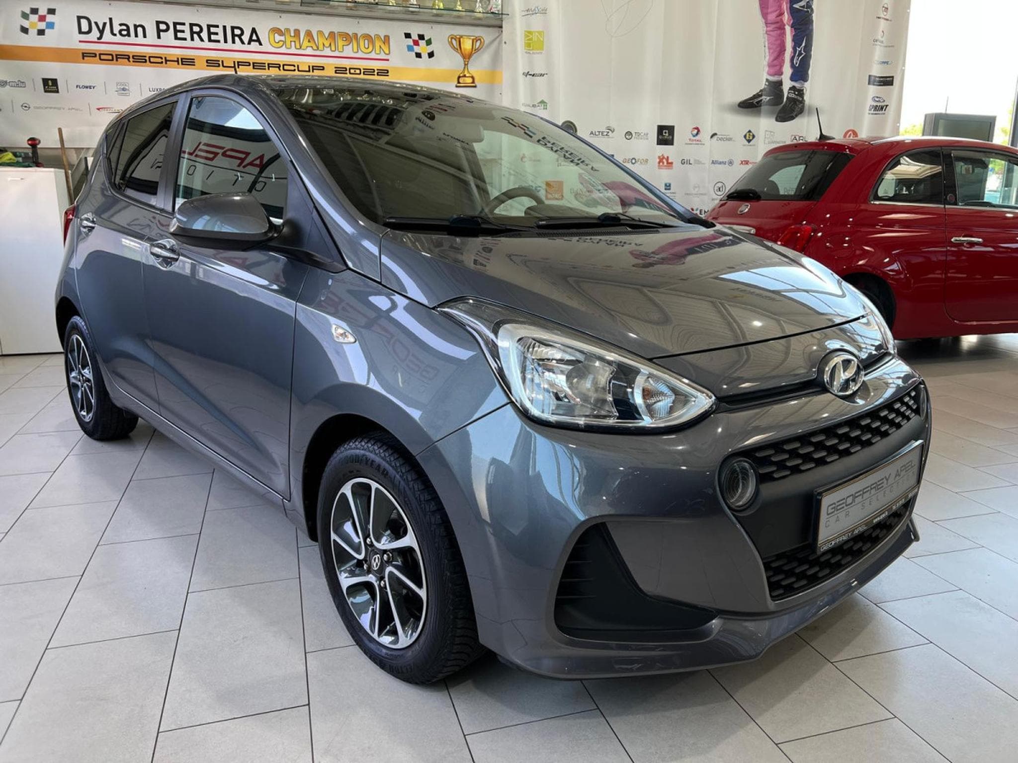 Hyundai i10 1.0  CLIMA, NAVI, BLUETOOTH, ALU, GARANTIE (2018) - Photo 4