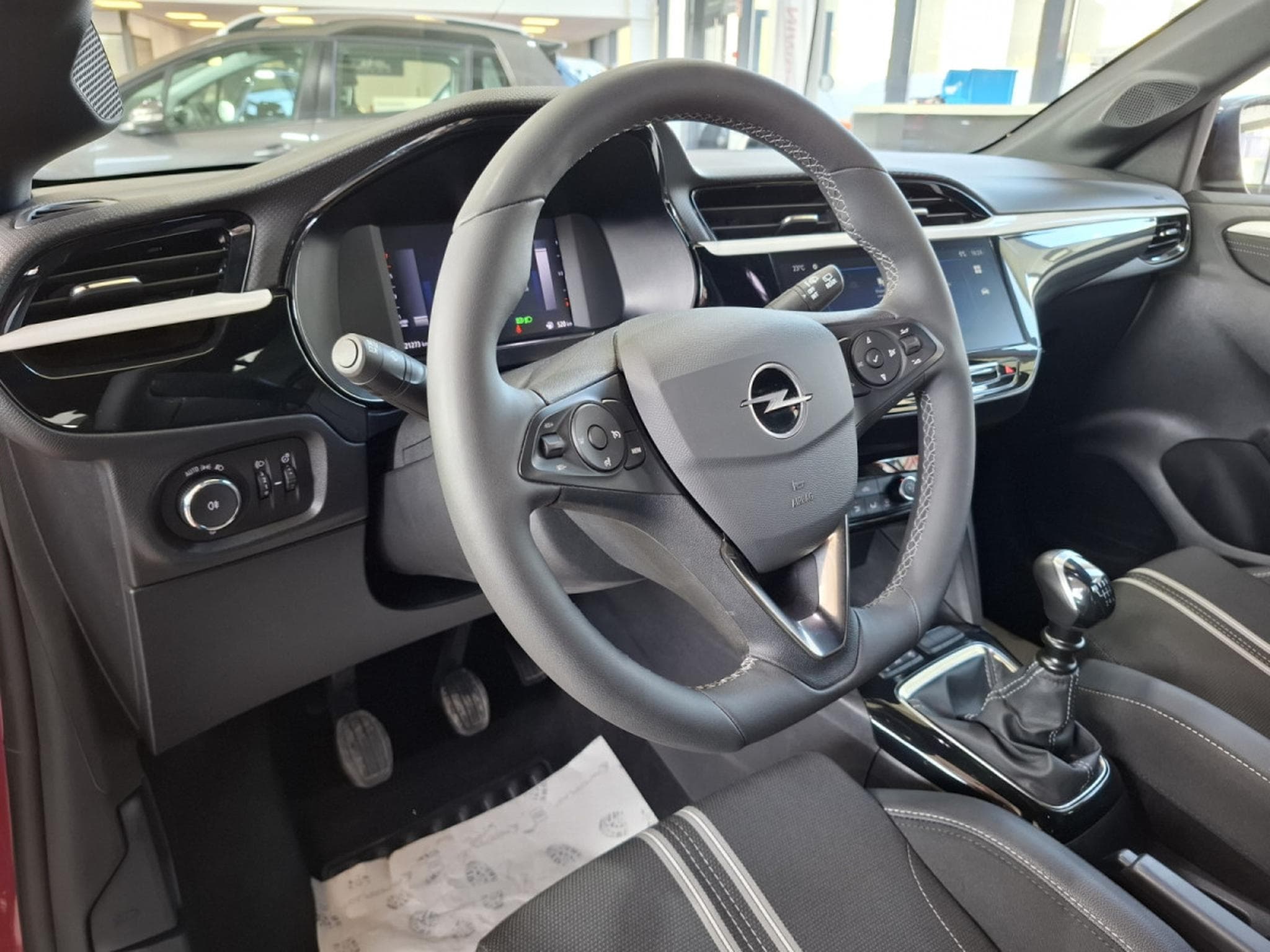 Opel Corsa 1.2 TURBO 101 GS, LED, VIRTUAL, KAMERA, CARPLAY,TEMPO, CUIR (2025) - Photo 9