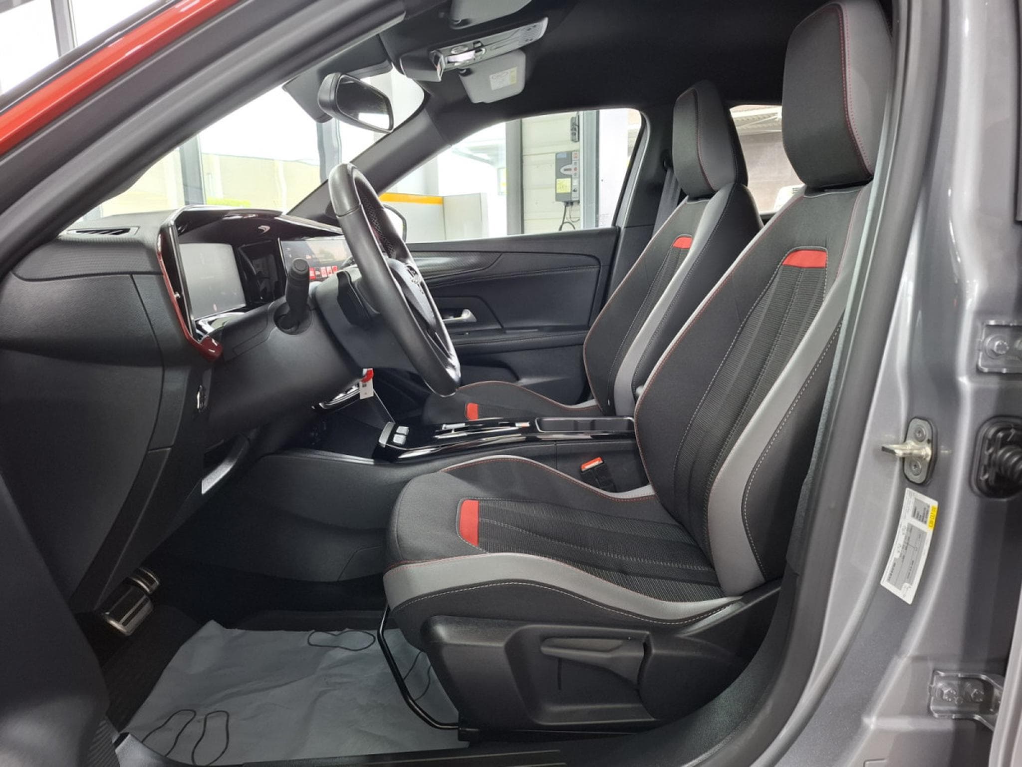 Opel Mokka GS LINE 130 AT8,1 HAND, NAVI , LED, CAMERA, CUIR, CARBON (2022) - Photo 11