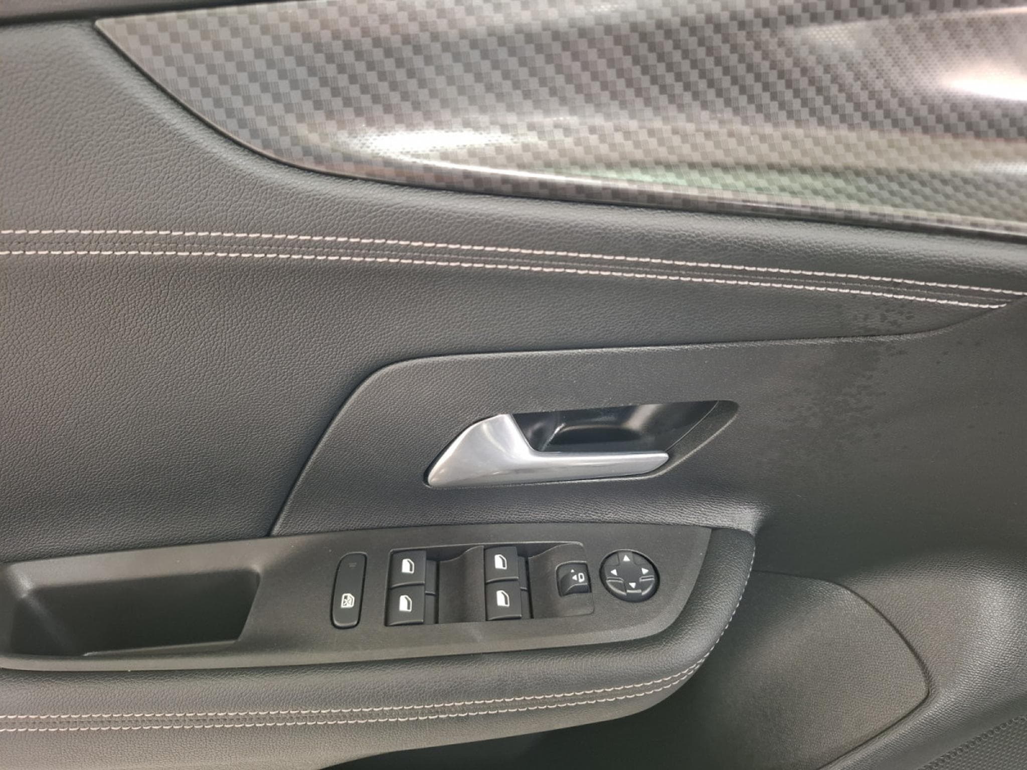 Opel Mokka GS LINE 130 AT8,1 HAND, NAVI , LED, CAMERA, CUIR, CARBON (2022) - Photo 8