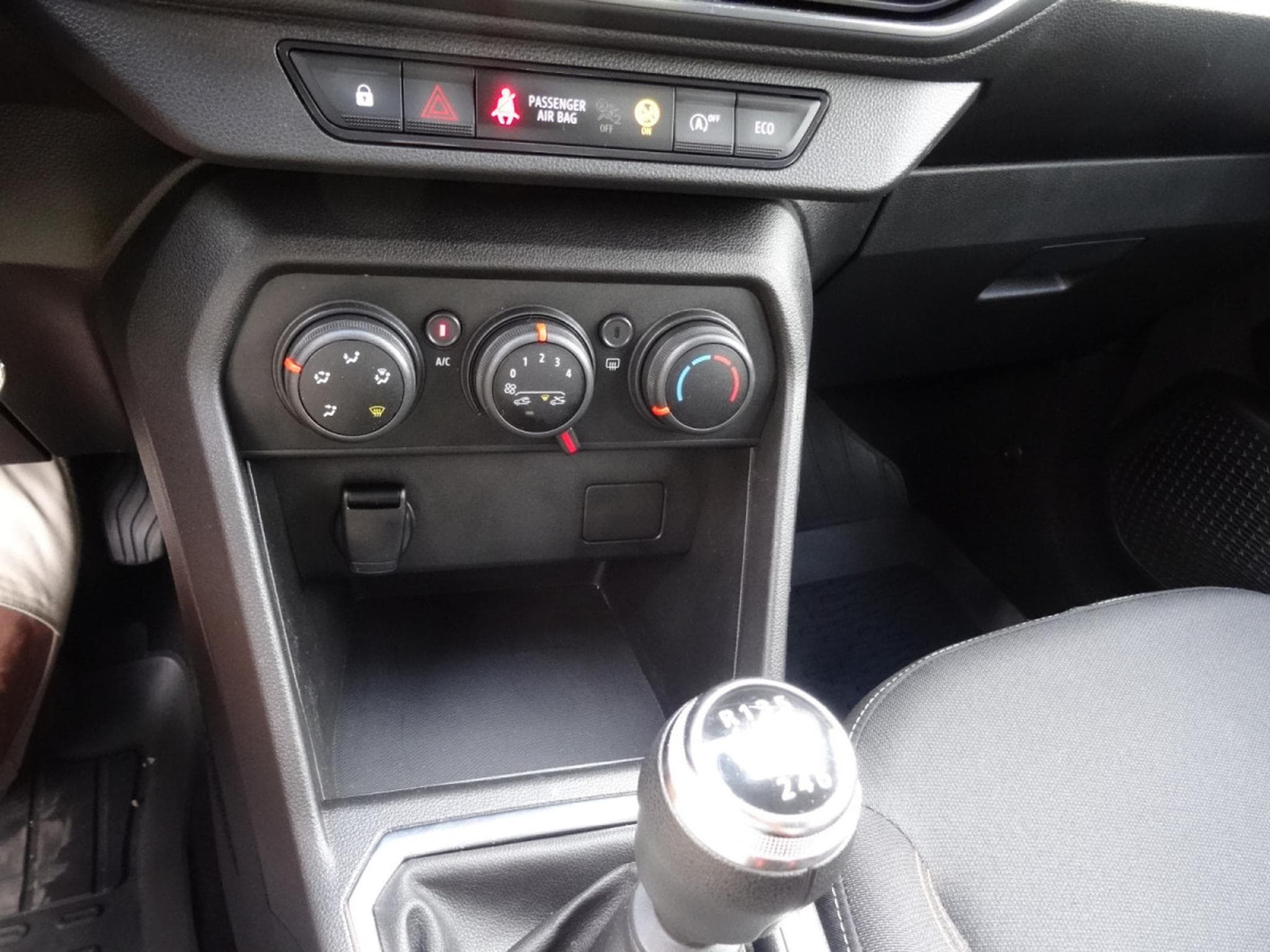 Dacia Sandero STEPWAY (2023) - Photo 14