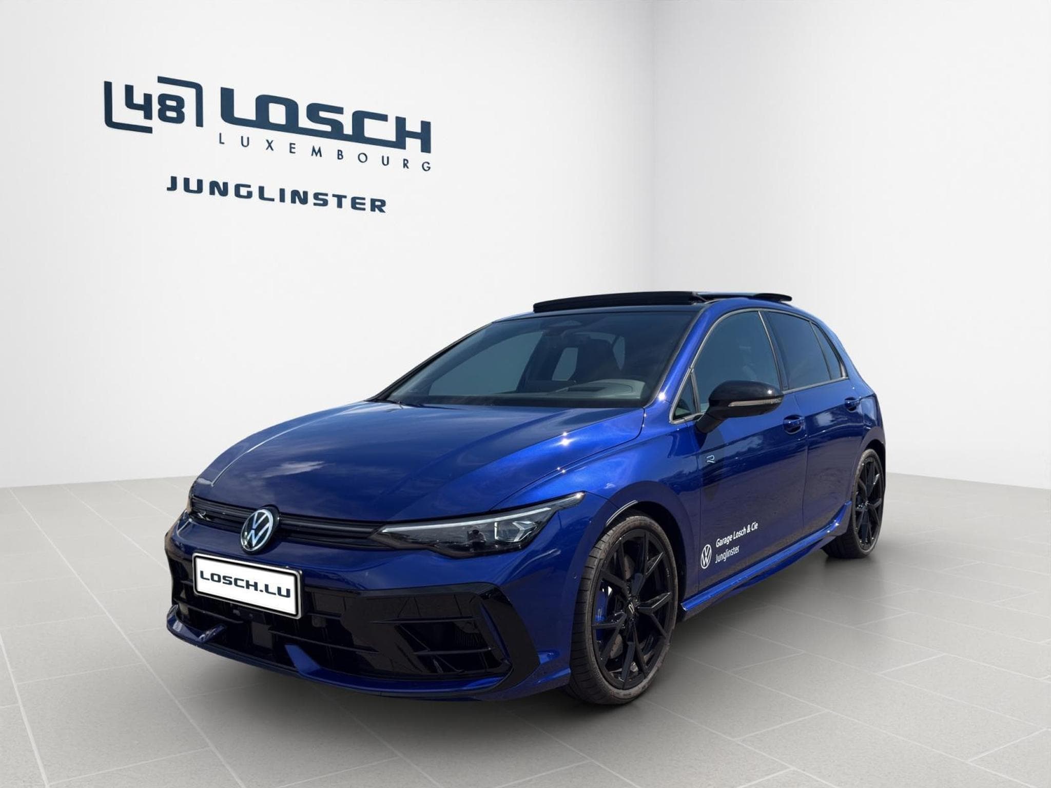 VW Golf R 4Motion (2026) - Photo 4