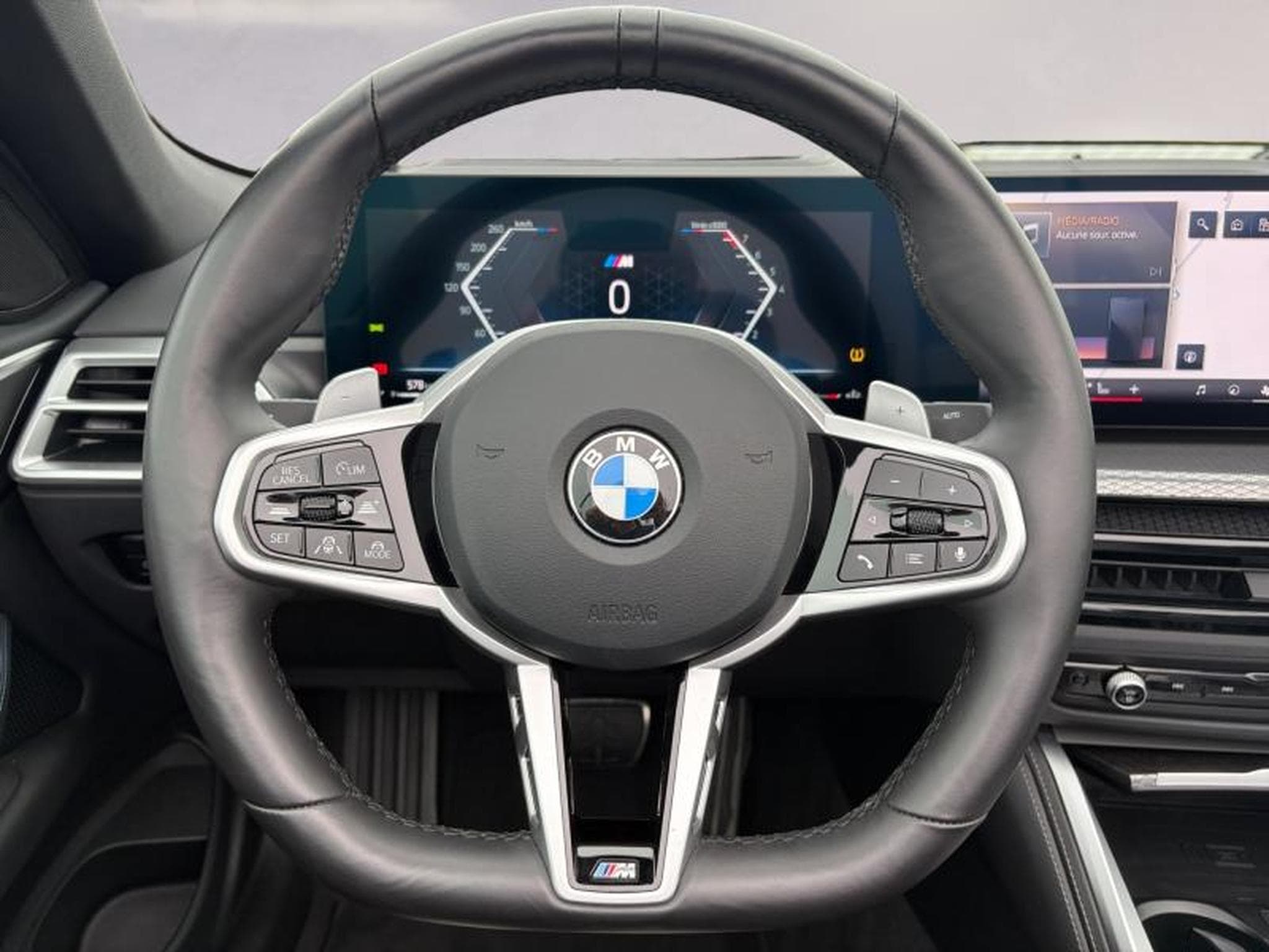 BMW 420 420i Cabrio Kit M Sport (2025) - Photo 15
