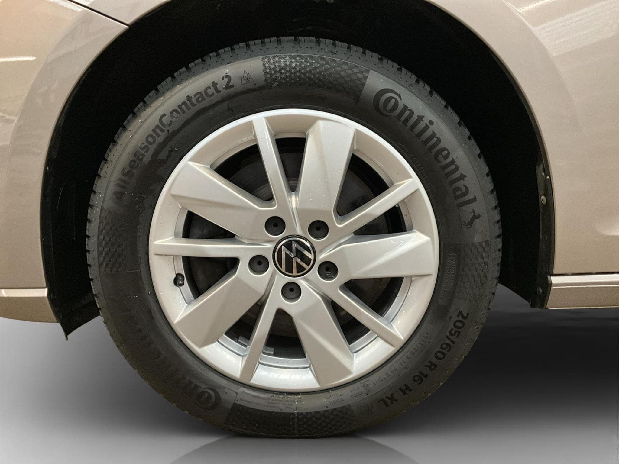 VW Caddy DSG+P.Cool&Sound+LM16 (2022) - Photo 8