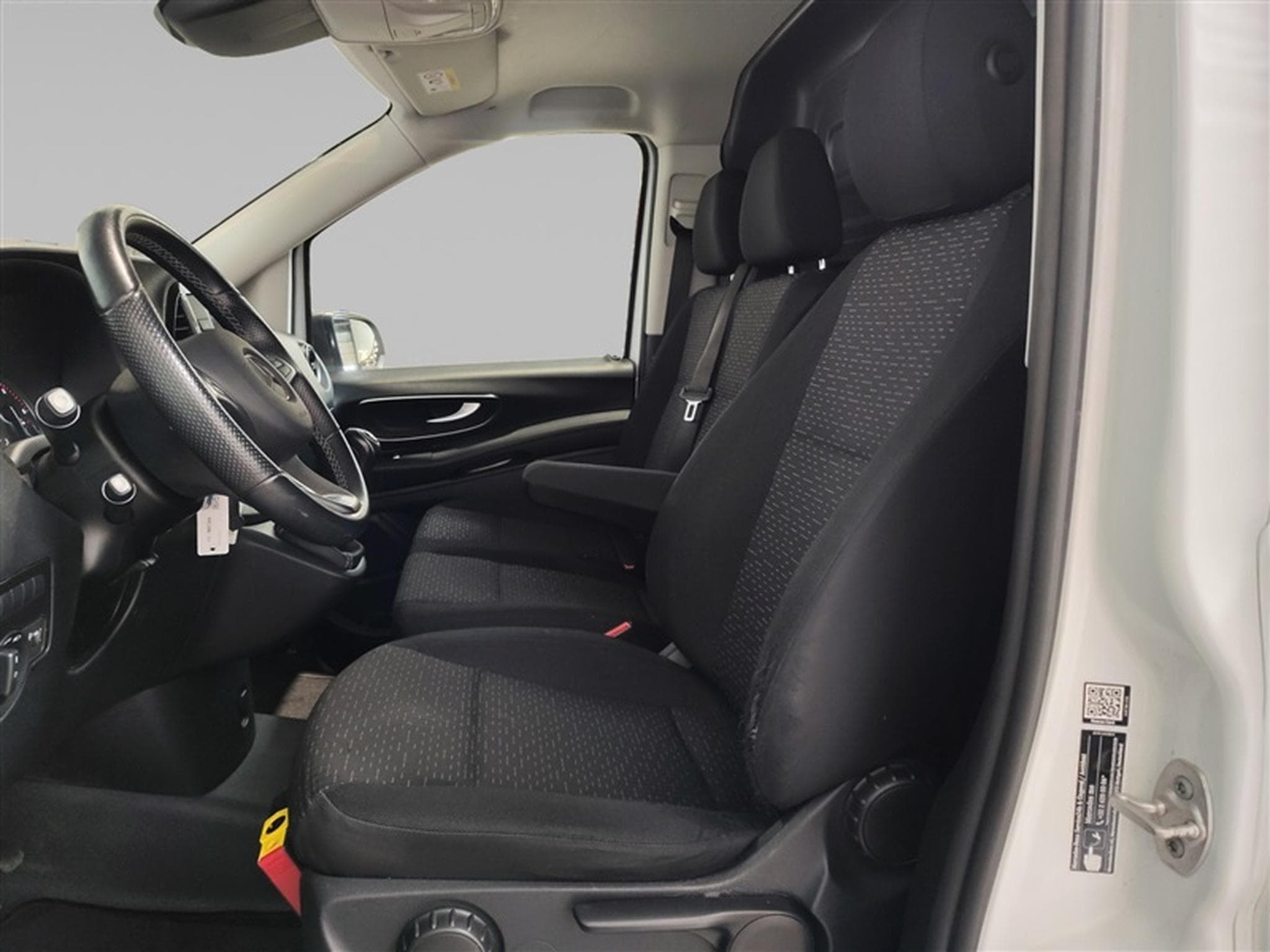Mercedes Vito 2.0 BlueTEC (2024) - Photo 7