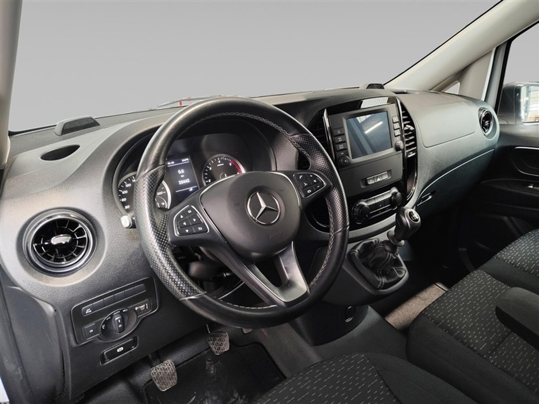 Mercedes Vito 2.0 BlueTEC (2024) - Photo 8