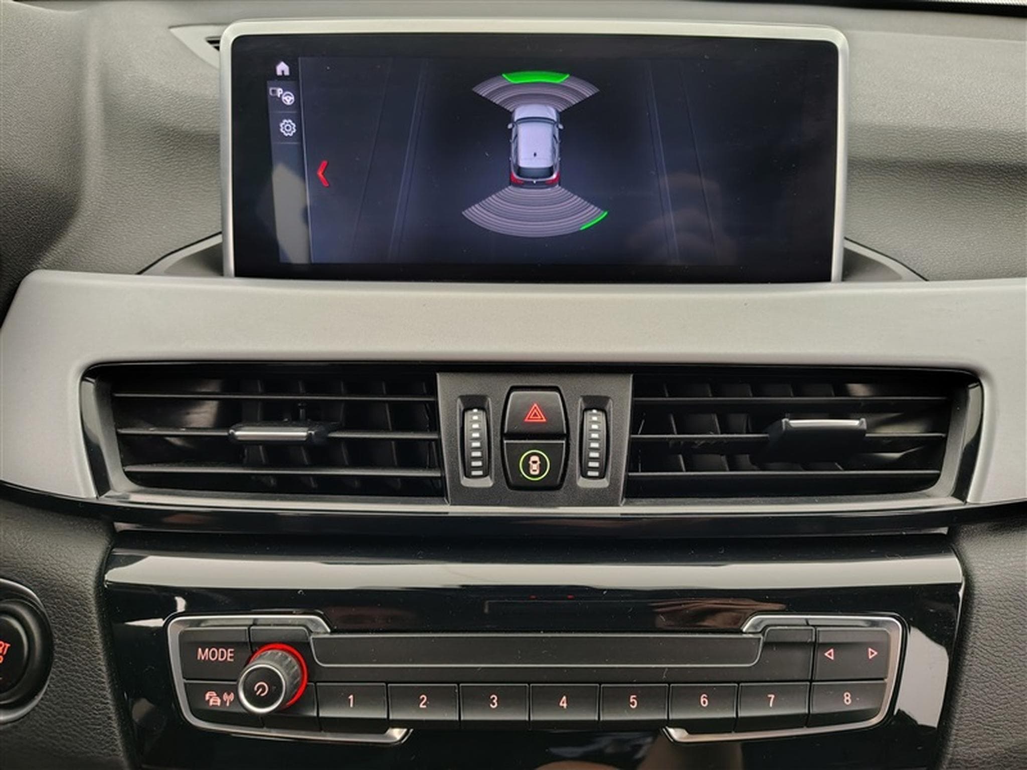 BMW X1 1.5i sDrive18 Facelift NAVI PRO/VOLANT M (2019) - Photo 18