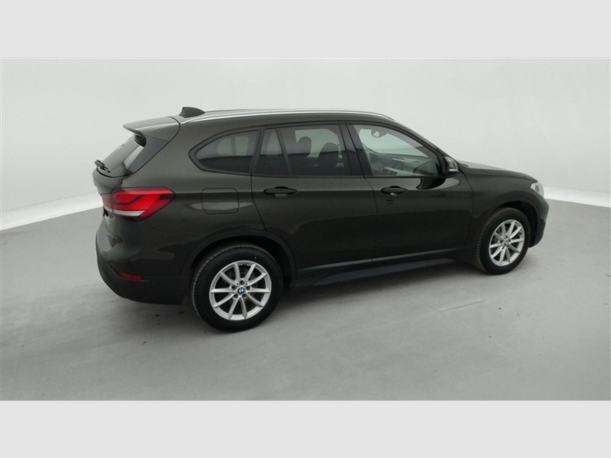 BMW X1 1.5i sDrive18 Facelift NAVI PRO/VOLANT M (2019) - Photo 25