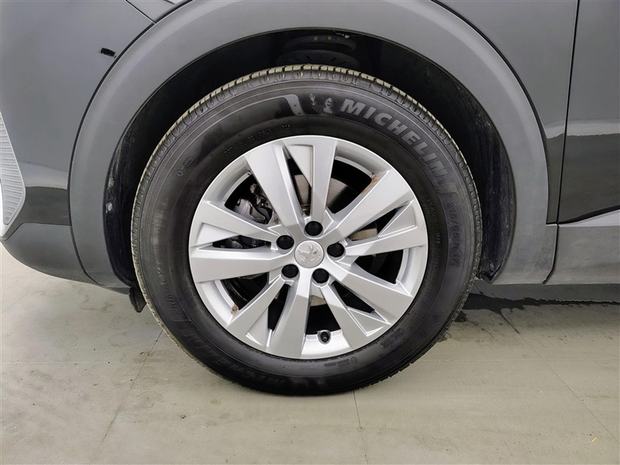 Peugeot 5008 1.2 PureTech 130cv EAT8 Active Pack 7pl. NAVI / FULL LED (2023) - Photo 6