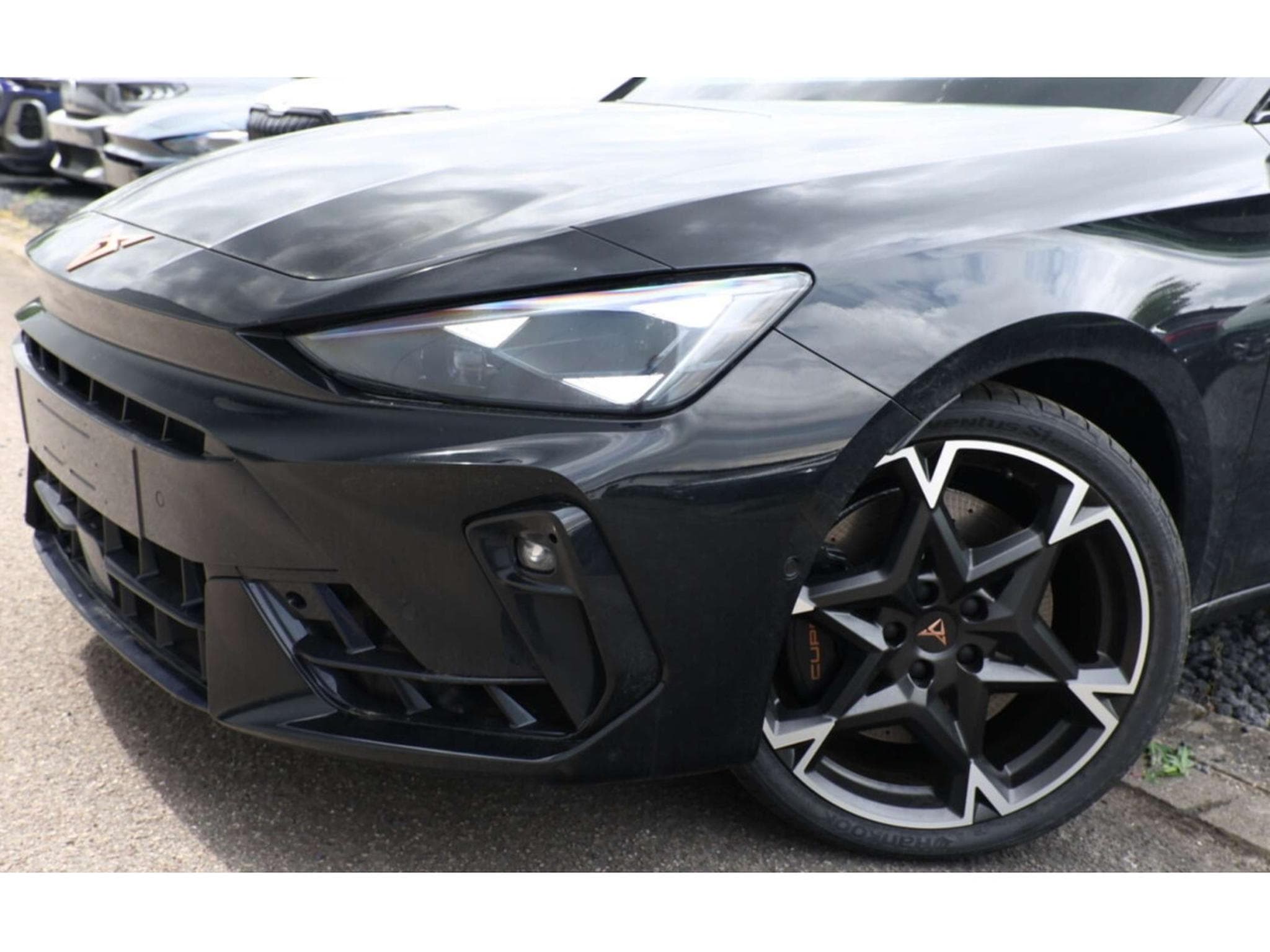 Cupra Leon Sportstourer 2.0 TSI 4Drive DSG VZ (2026) - Photo 5