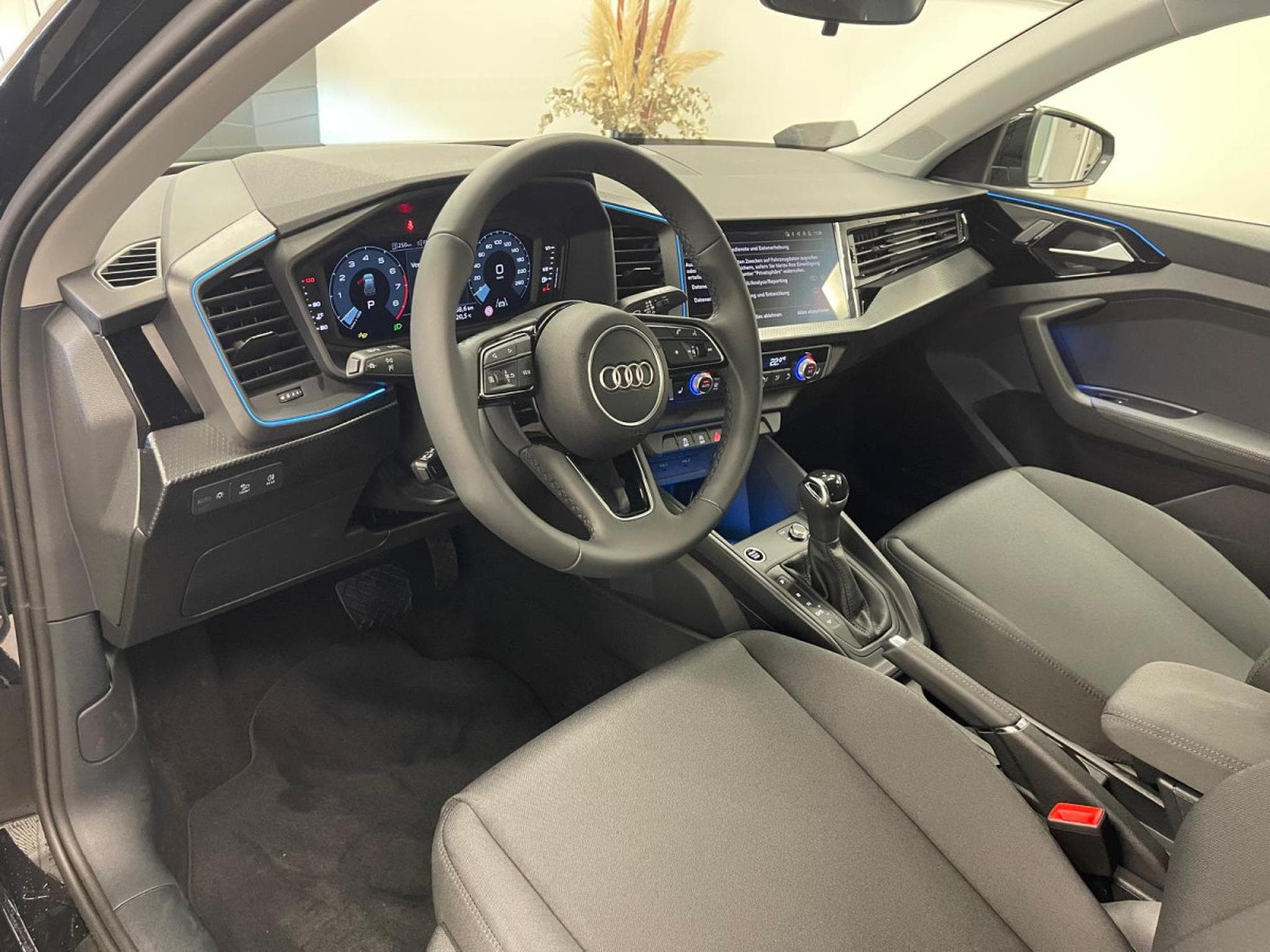 Audi A1 Sportback Advanced TFSI 95 CH / 70 kW S tronic (2025) - Photo 4