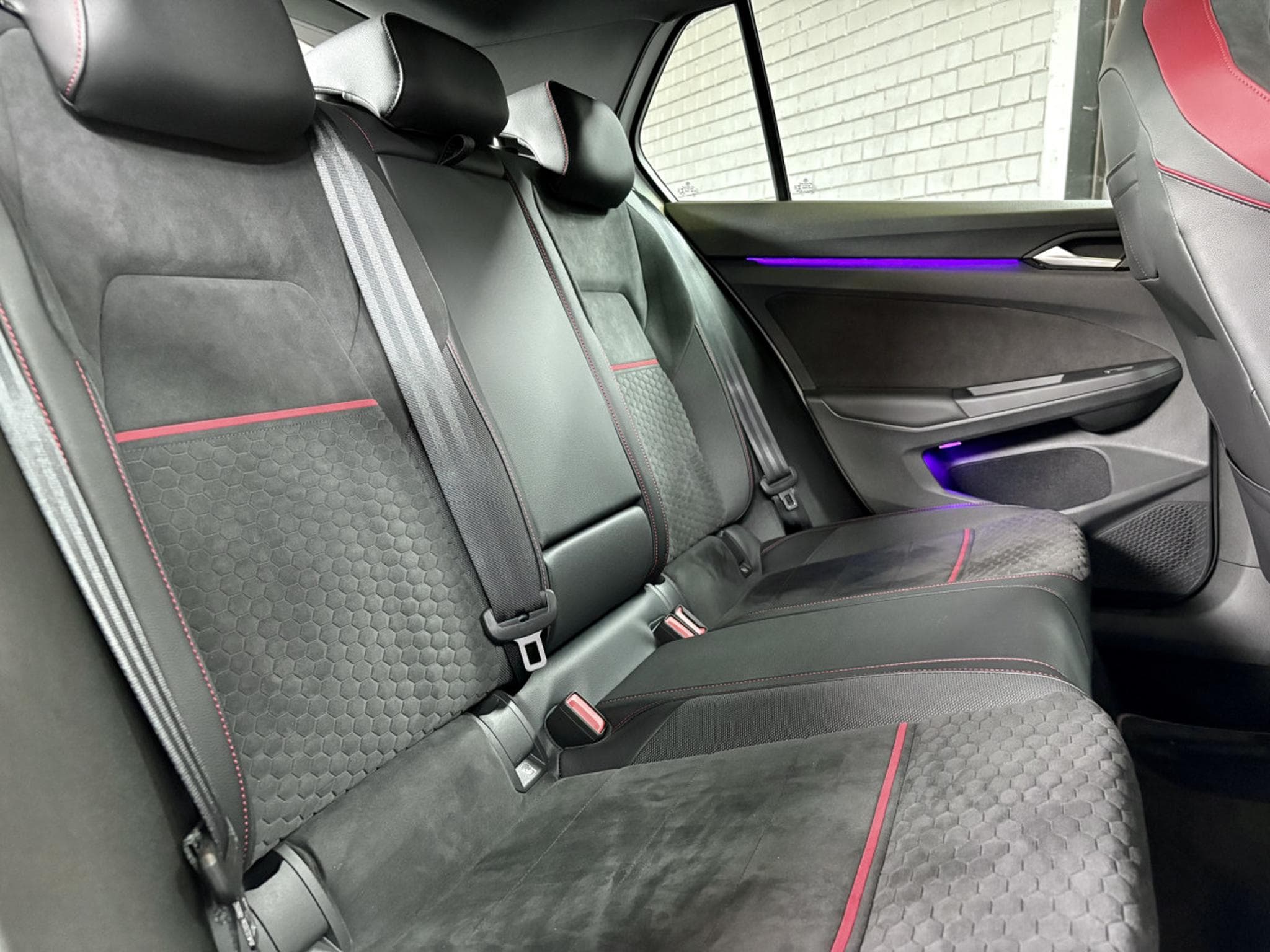 VW Golf GTI Clubsport 2.0 TSI 300CV DSG7 *Toit Ouvrant* *Sièges Chau (2022) - Photo 21