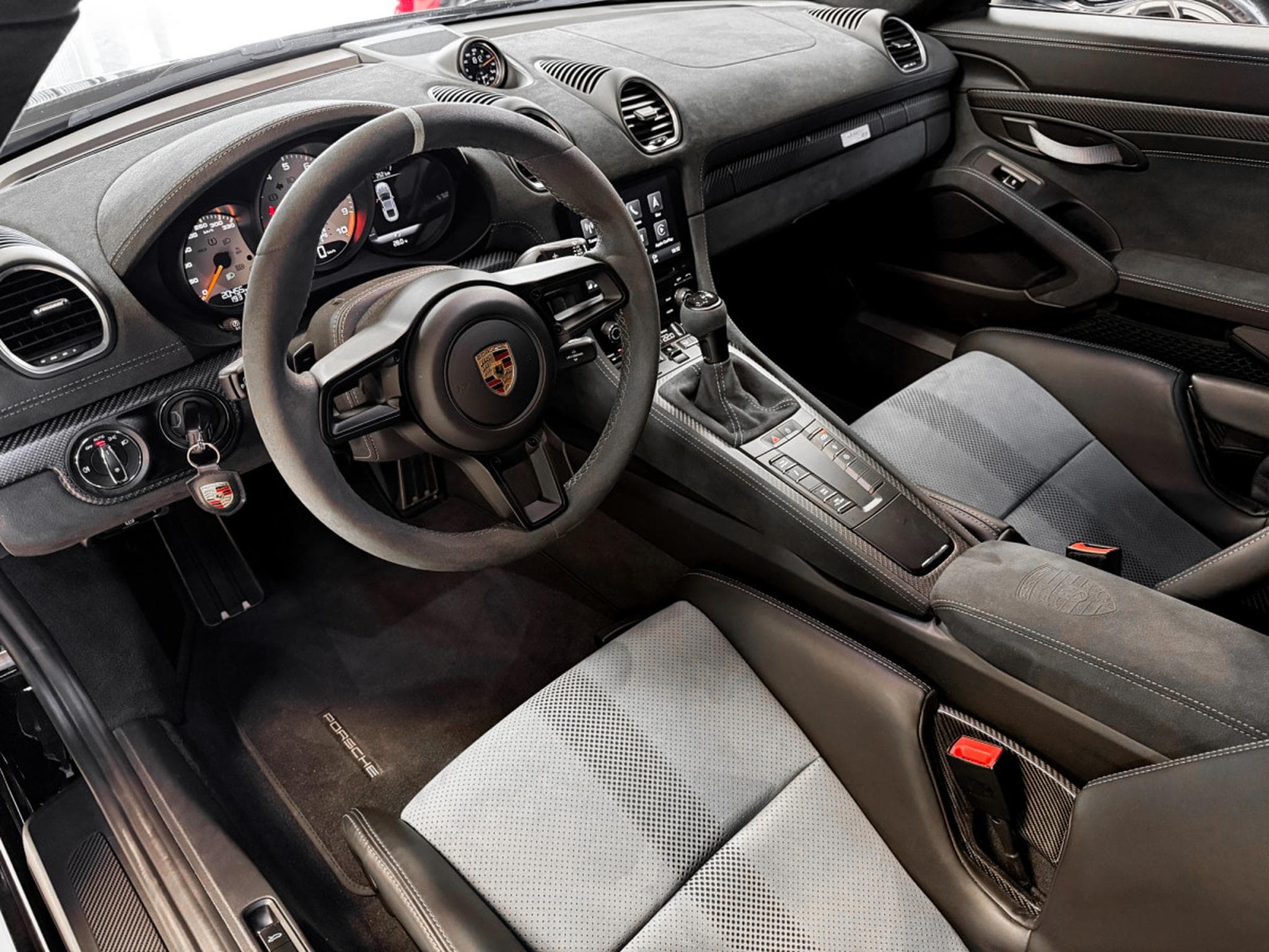 Porsche Cayman 718 GT4 RS / WEISSACH / Clubsport / Lift / PPF (2022) - Photo 9