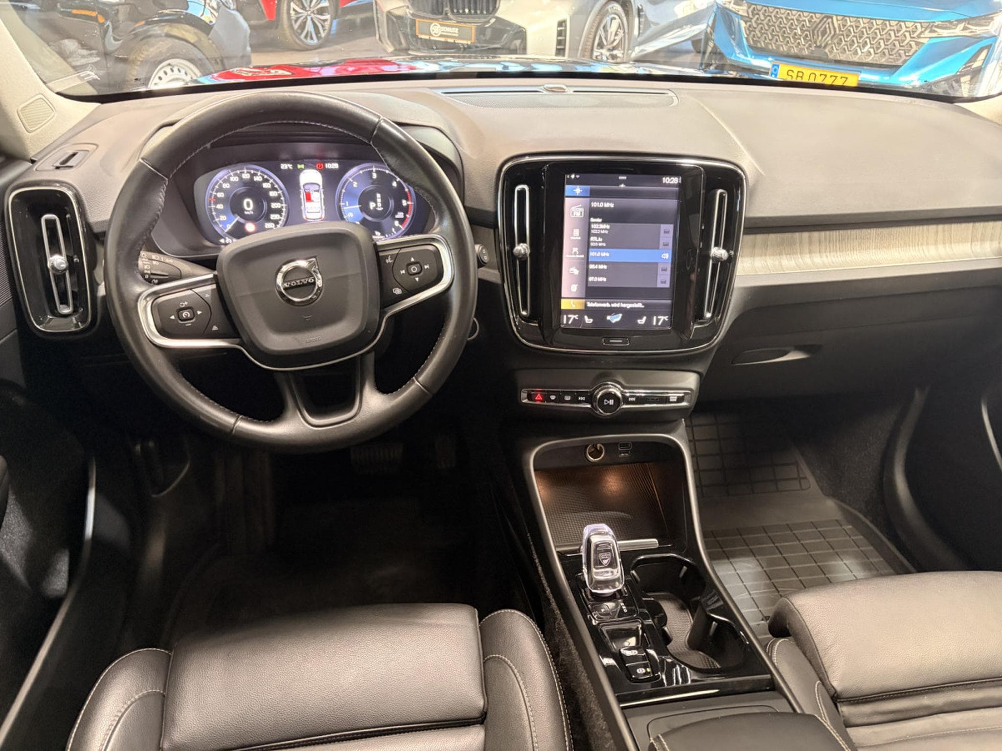 Volvo XC40 2.0 D4 Inscription AWD (2019) - Photo 9