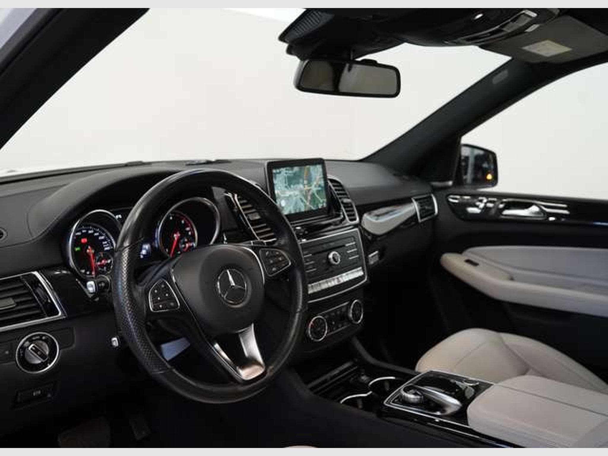 Mercedes GLE 350 d 4M 9G-Tr. AMG Line *Pano *Luft *HK * (2017) - Photo 14