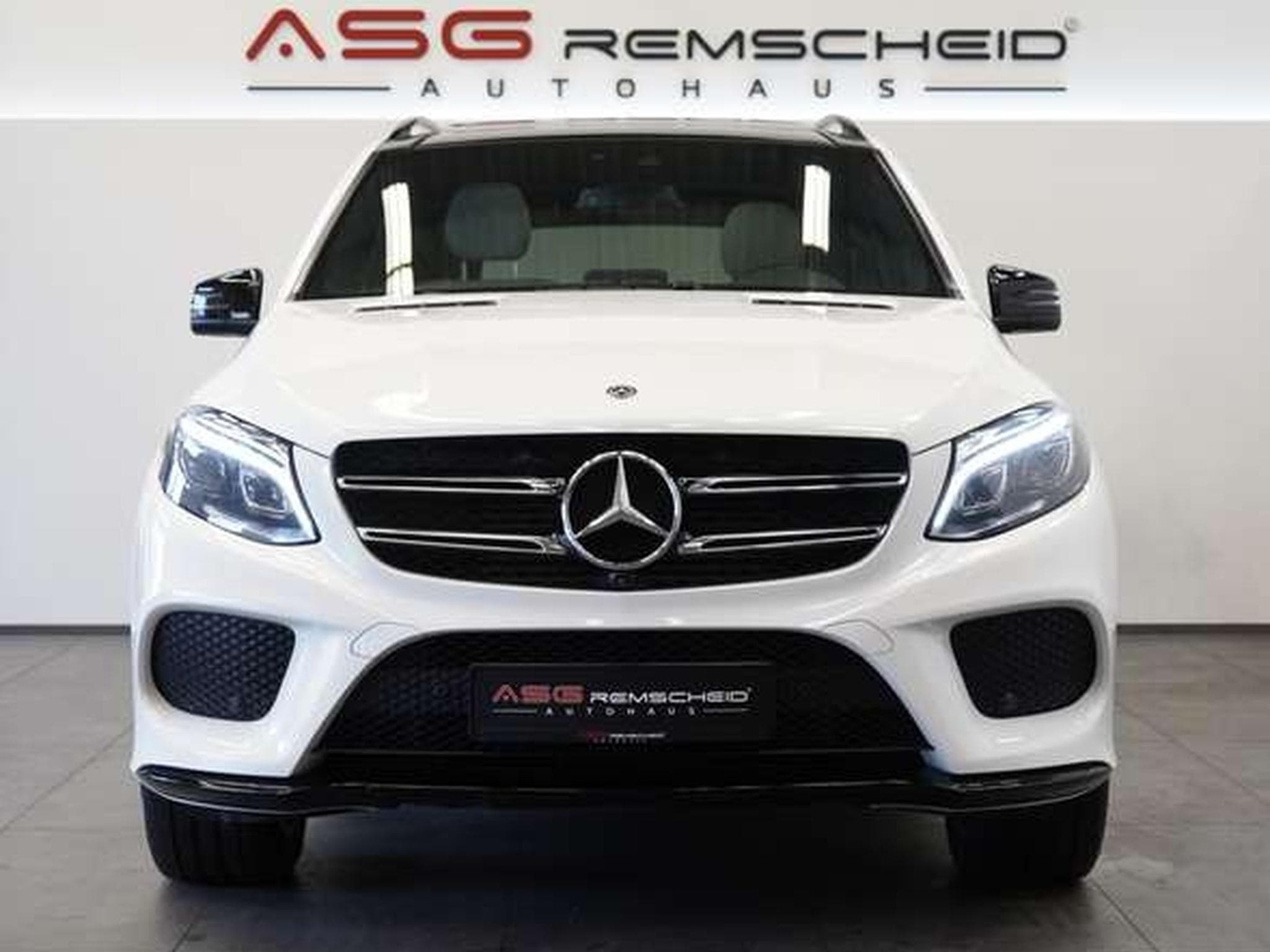 Mercedes GLE 350 d 4M 9G-Tr. AMG Line *Pano *Luft *HK * (2017) - Photo 2