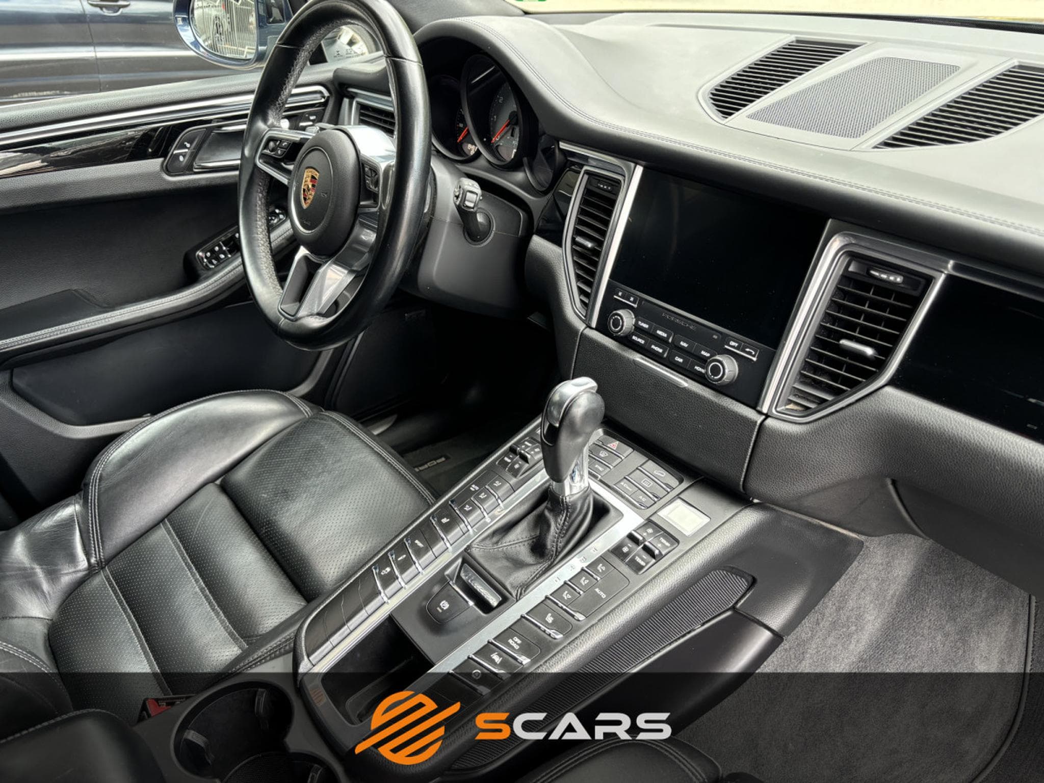 Porsche Macan S 340cv 3.0 V6 Bi-Turbo (2017) - Photo 17