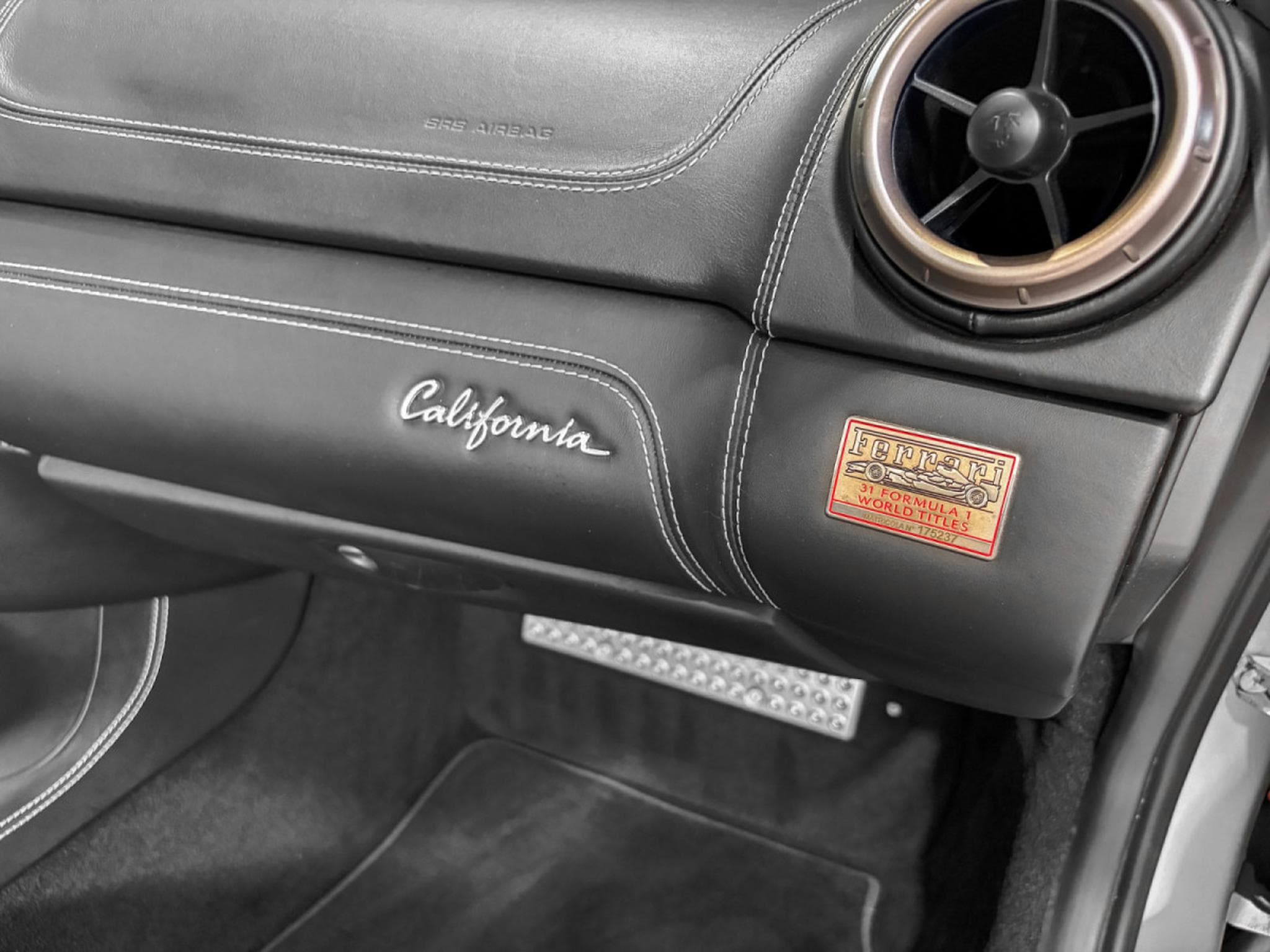 Ferrari California 4.3 V8/20'/FULL SERVICE FERRARI/EXCLUSIVE (2011) - Photo 18