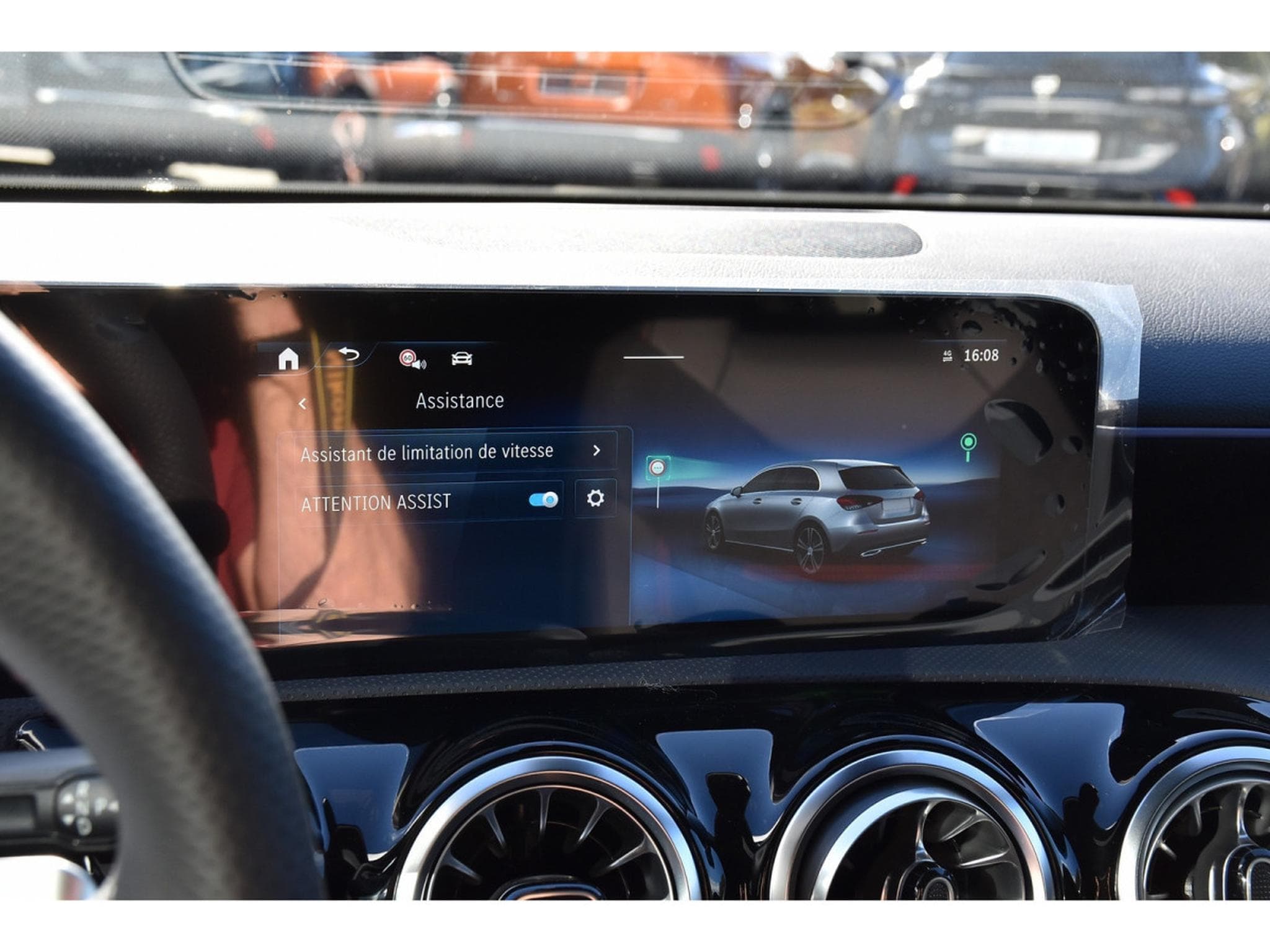 Mercedes A 200 d AMG Line 8G-DCT REGUL GPS CAM PARK APPLE CARPLAY NEUVE (2025) - Photo 14