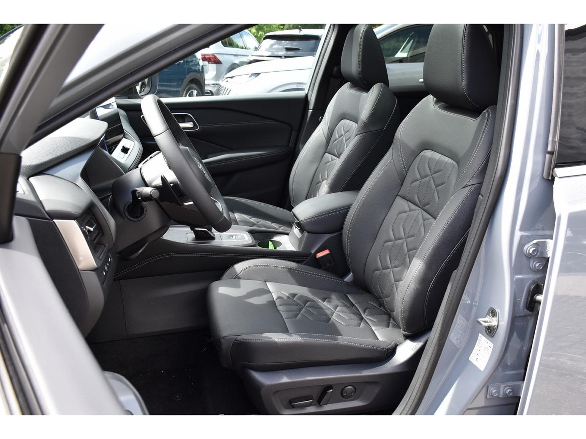 Nissan Qashqai 1.3 DIG-T MHEV Tekna Xtronic CUIR MEMO BOSE PANO NEUF (2025) - Photo 6