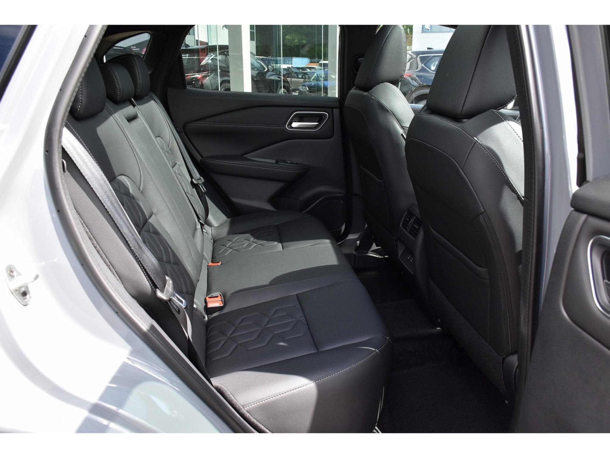 Nissan Qashqai 1.3 DIG-T MHEV Tekna Xtronic CUIR MEMO BOSE PANO NEUF (2025) - Photo 8
