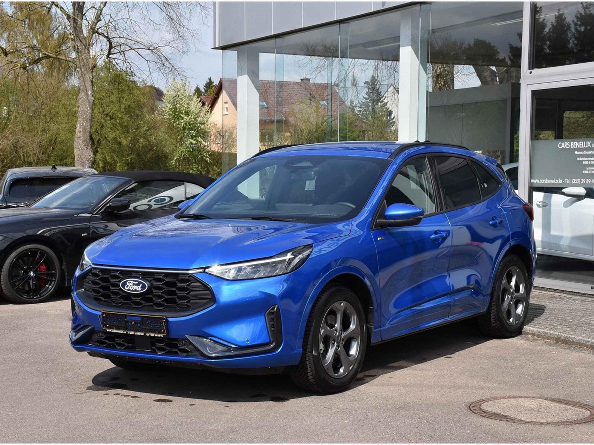 Ford Kuga 1.5 EcoBoost ST-Line Auto. PACK HIVER GPS LANE CAM NEUF (2025) - Photo 2