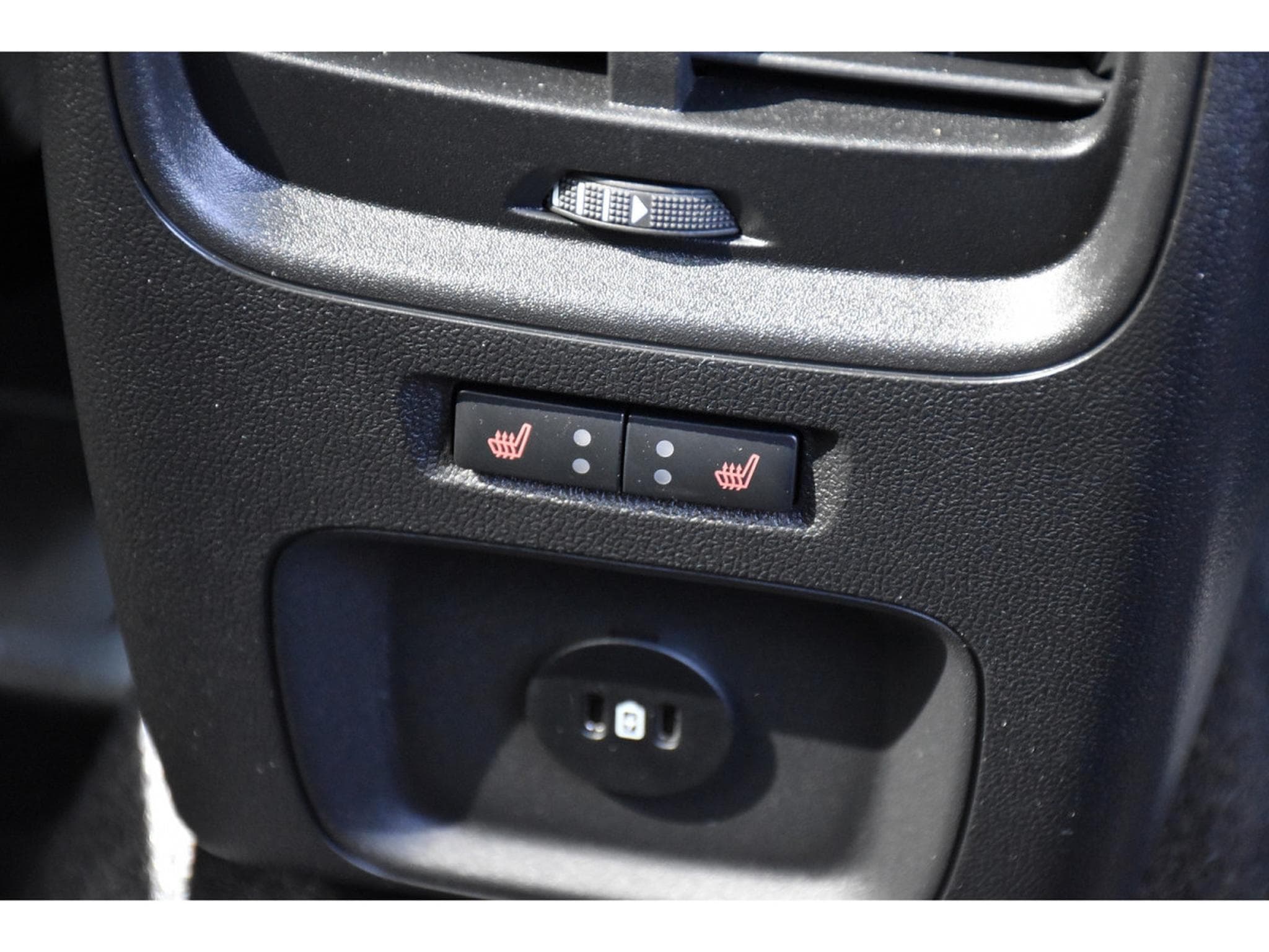 Ford Kuga 1.5 EcoBoost ST-Line Auto. PACK HIVER GPS LANE CAM NEUF (2025) - Photo 23